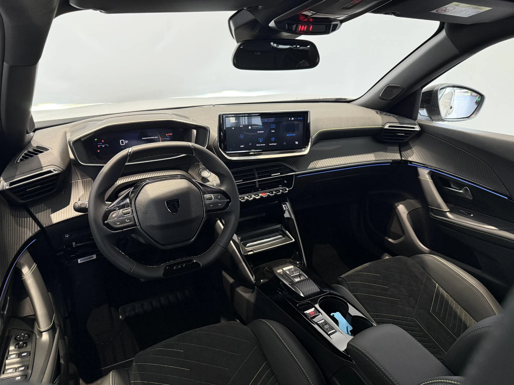 Peugeot-2008-image-12