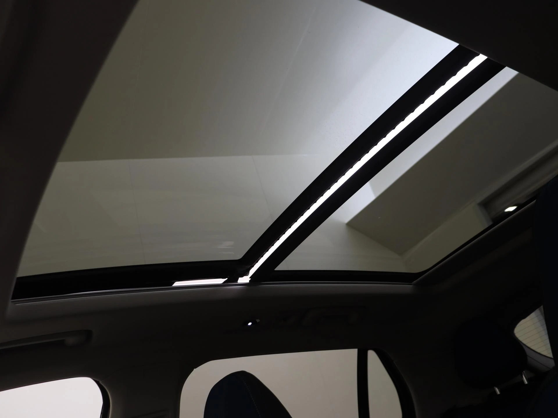 Lynk & Co-01-image-26
