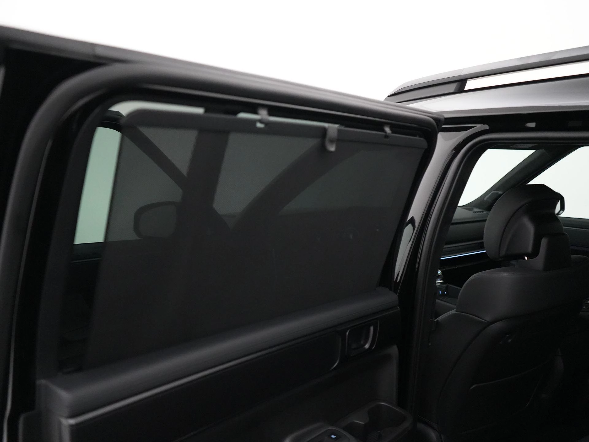 Hyundai-Santa Fe-image-42