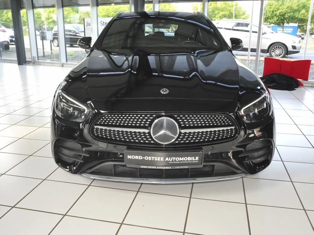 Mercedes-Benz-E-Klasse 220-image-3