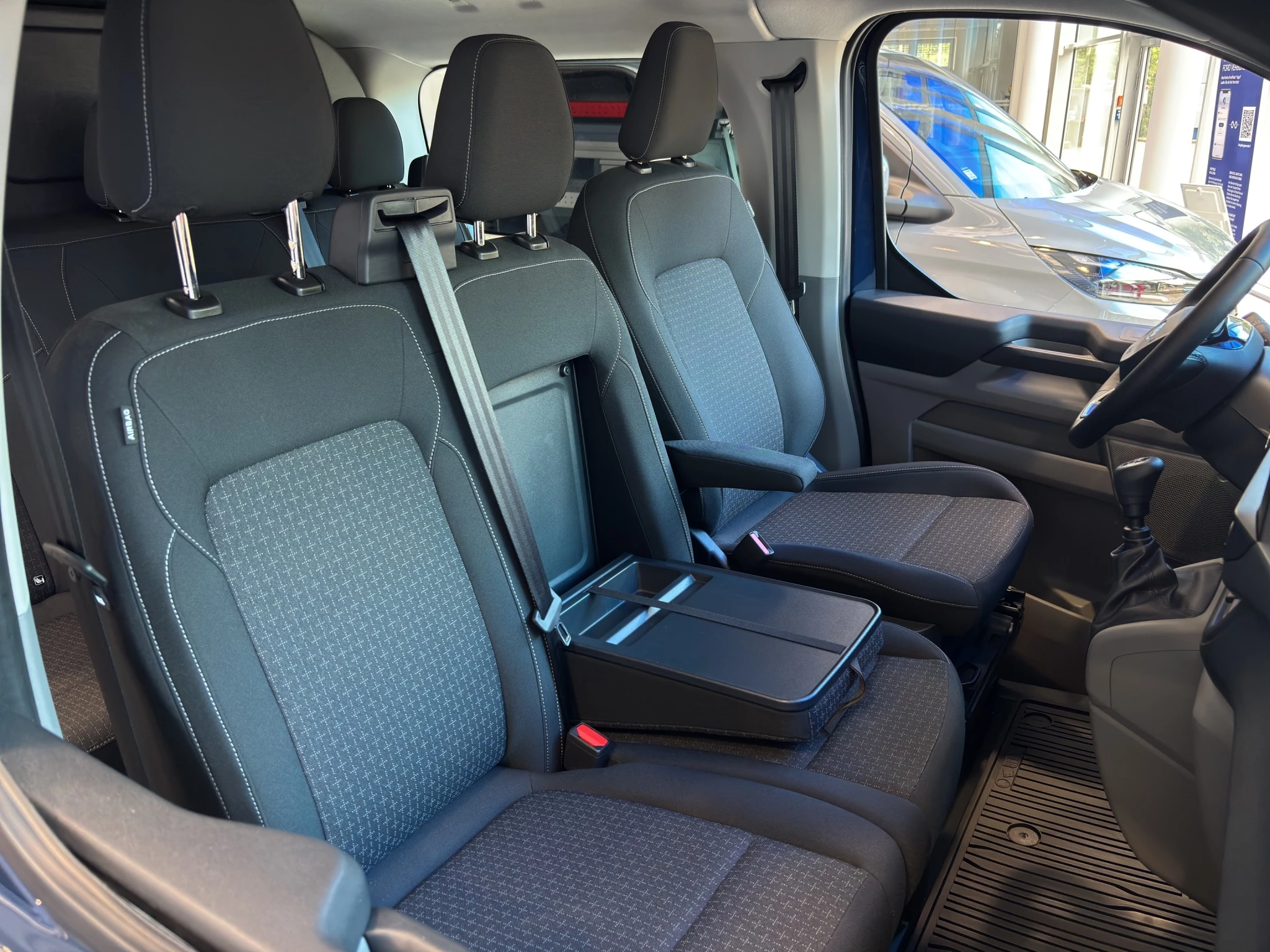 Ford-Transit Custom-image-19