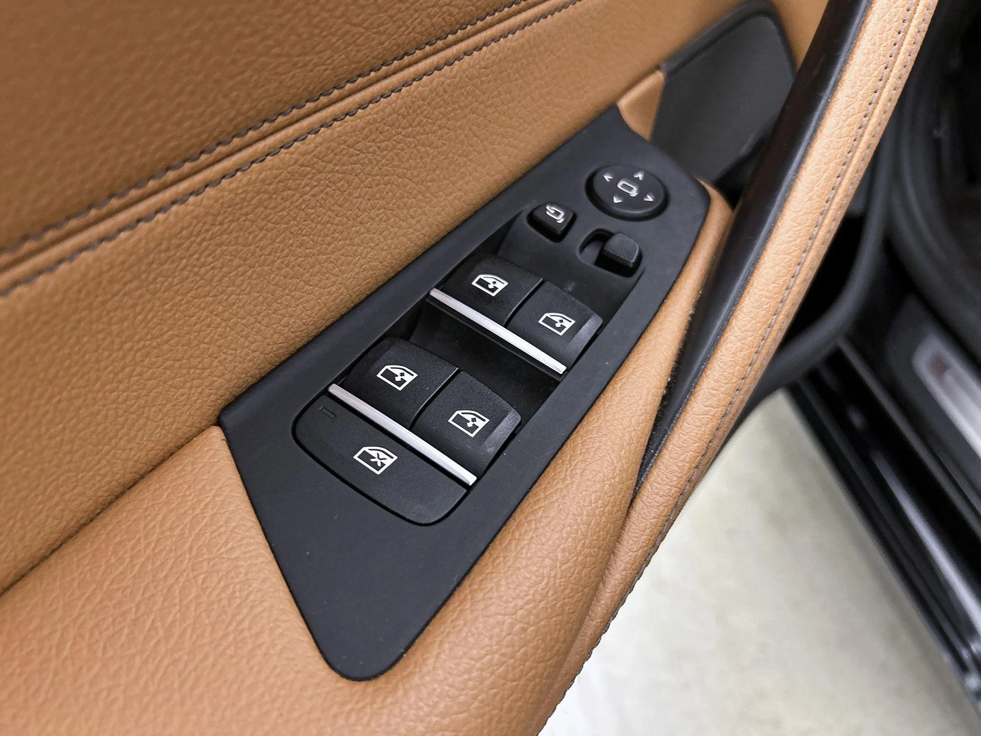 BMW-5 Serie-image-37