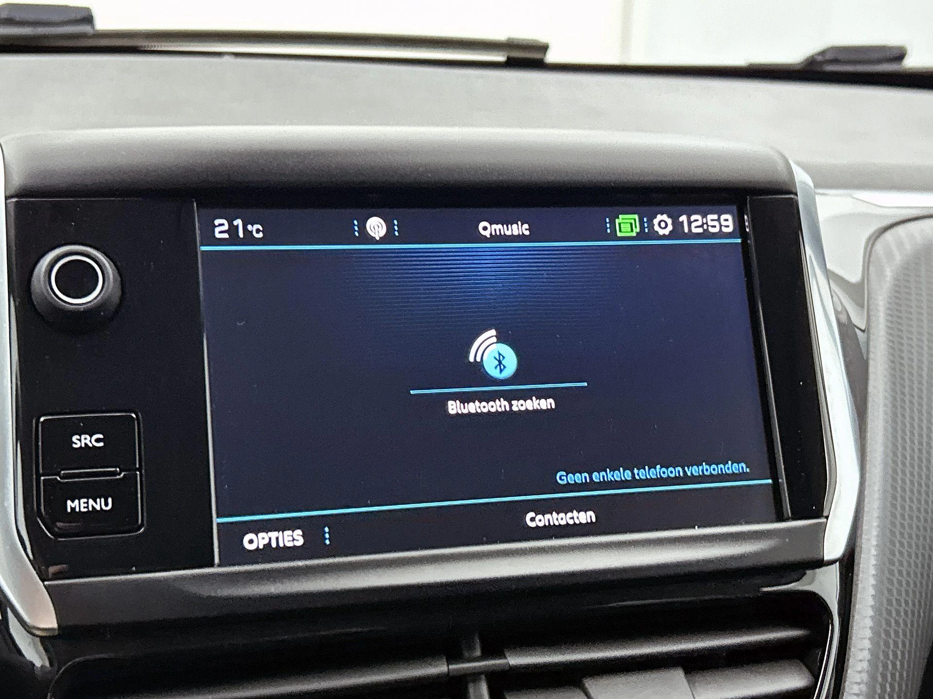 Peugeot-2008-image-12