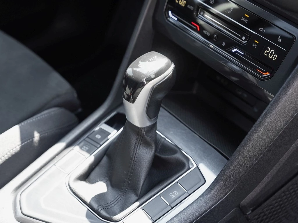 Volkswagen Tiguan Allspace 2.0 TDI DSG Life *IQ-Light*AHK*Standheizung*ergo Aktiv Sitze*Navi*PDC*Climatronic*Si