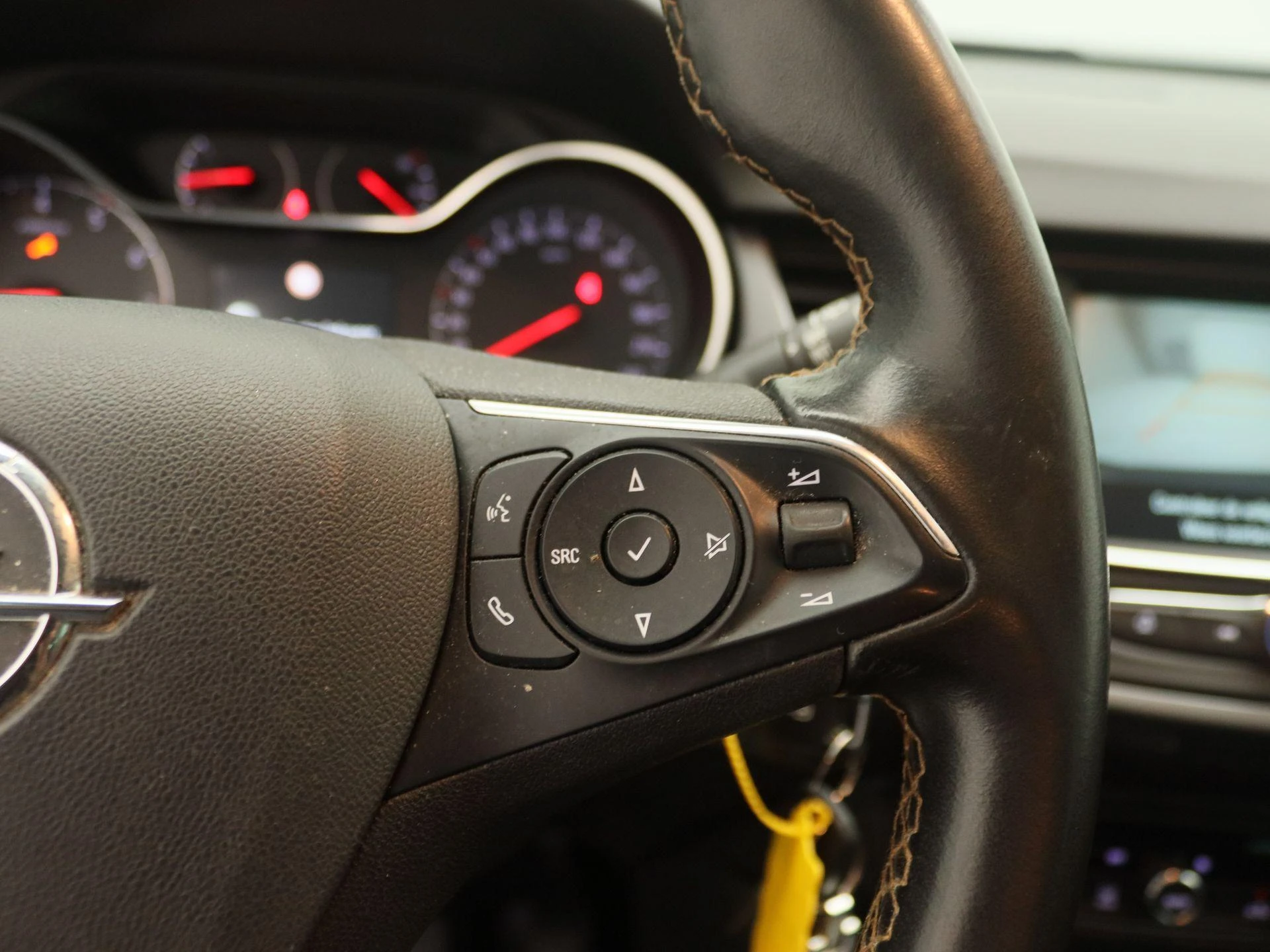 Opel-Crossland X-image-18