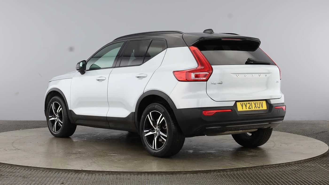 Volvo-XC40-image-2