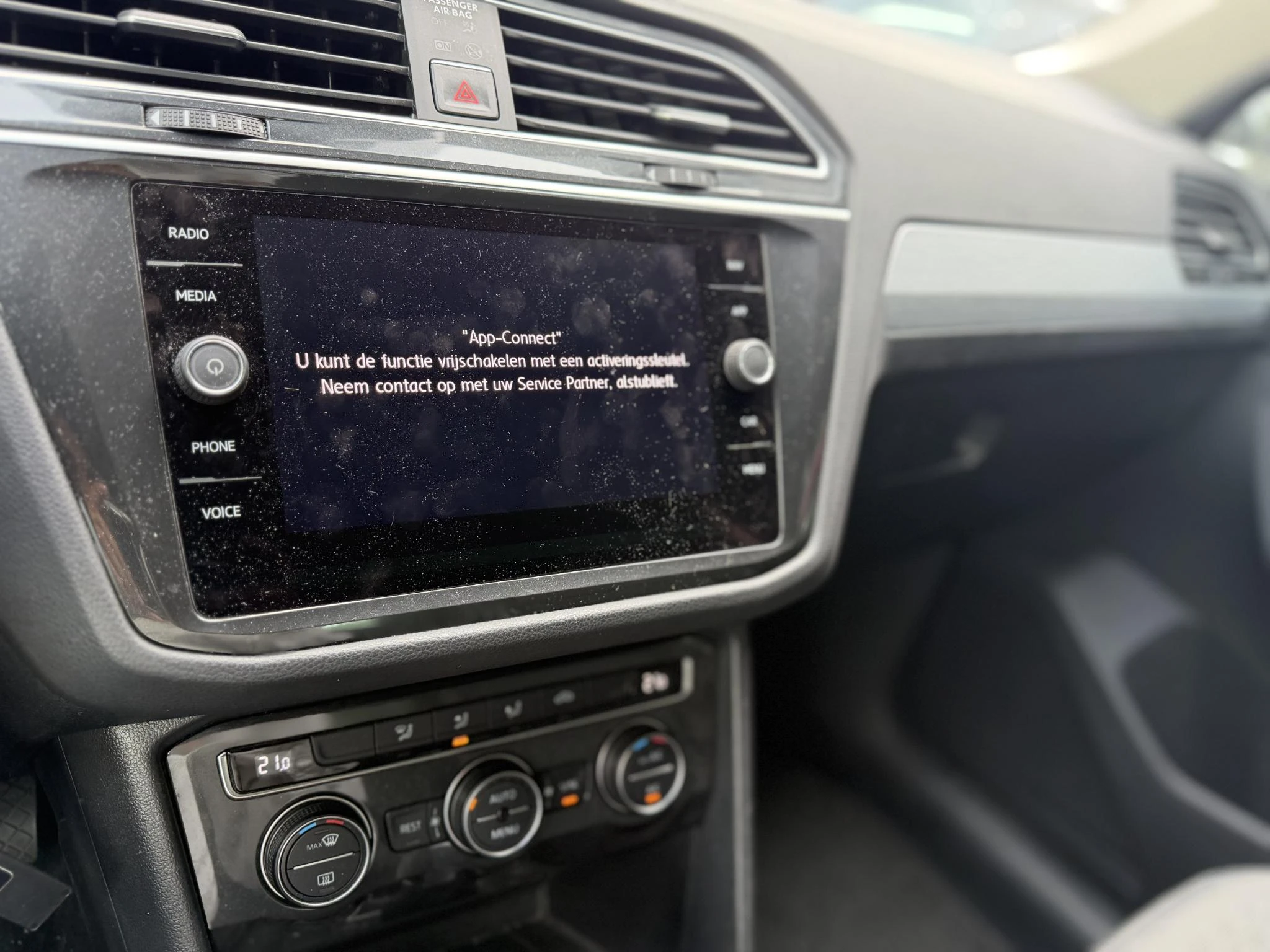 Volkswagen-Tiguan-image-7