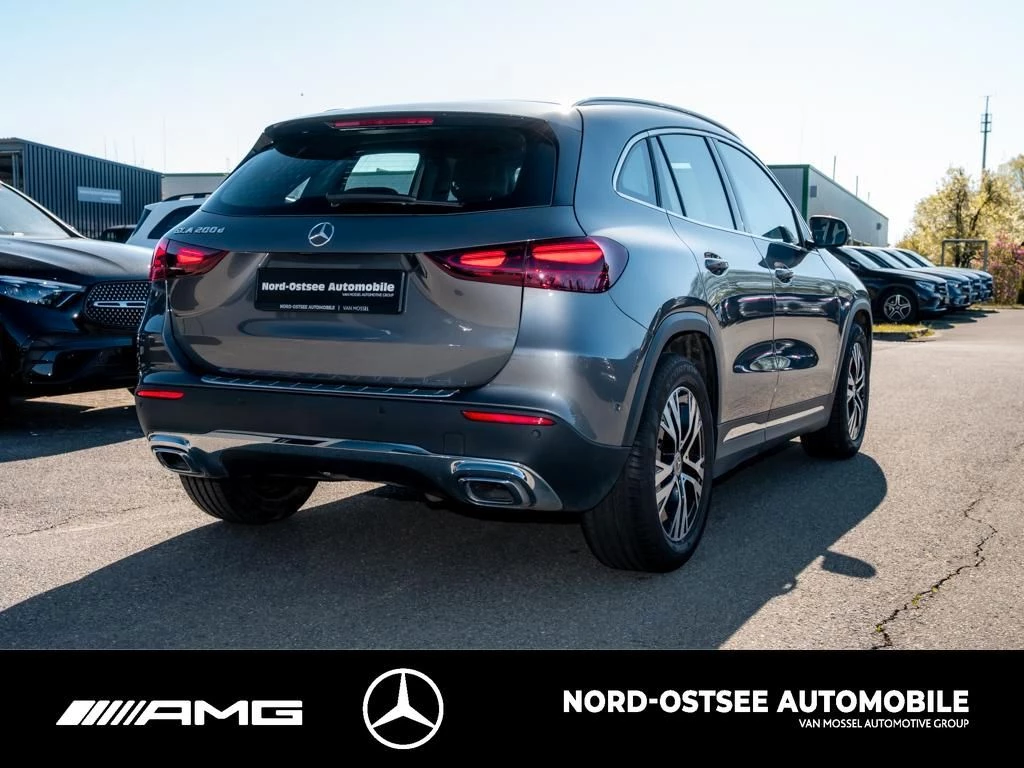 Mercedes-Benz-GLA-image-3