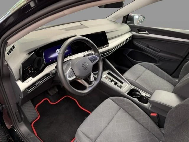 Volkswagen-Golf-image-7