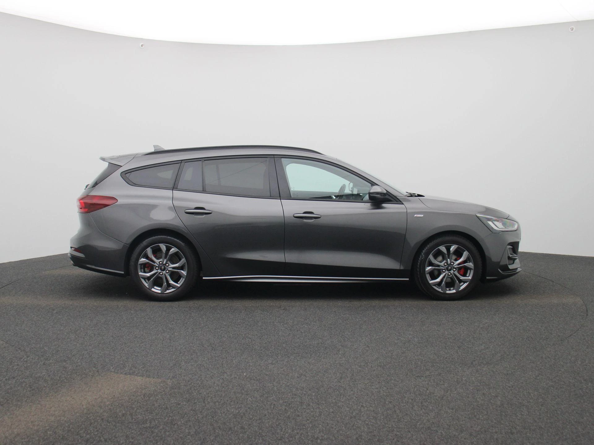 Ford Focus Wagon 1.0 EcoBoost Hybrid ST Line X
