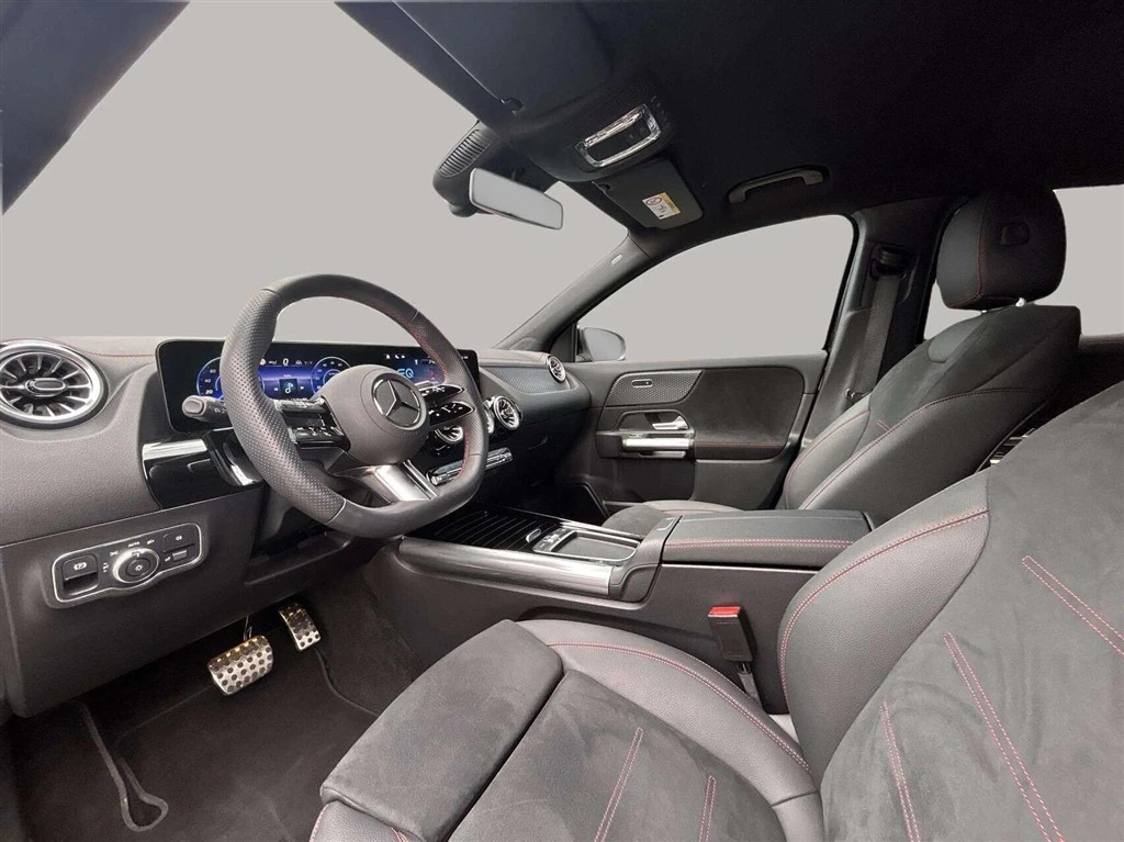 Mercedes-Benz-EQA-image-9