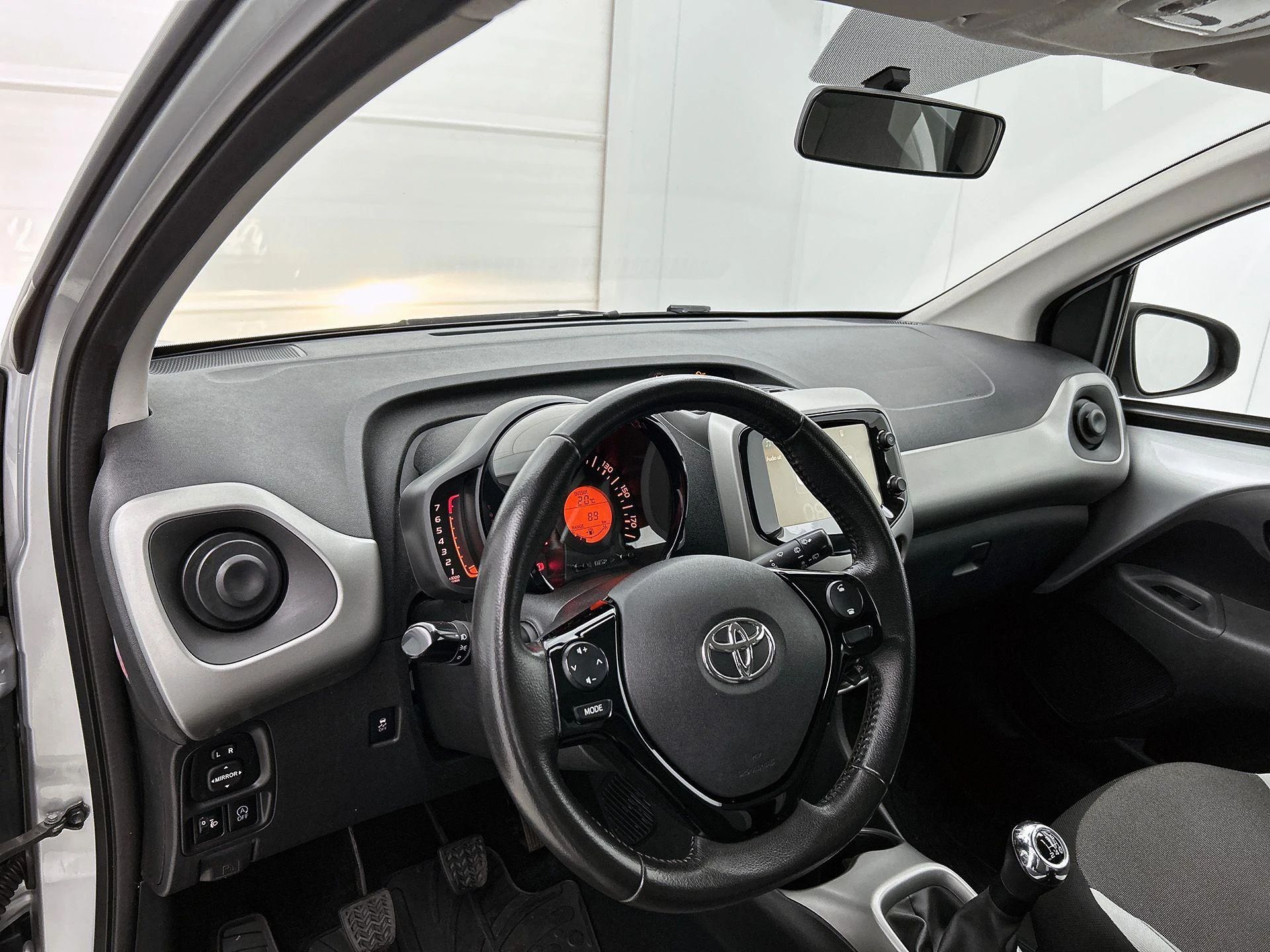 Toyota Aygo 1.0 VVT-i x-play