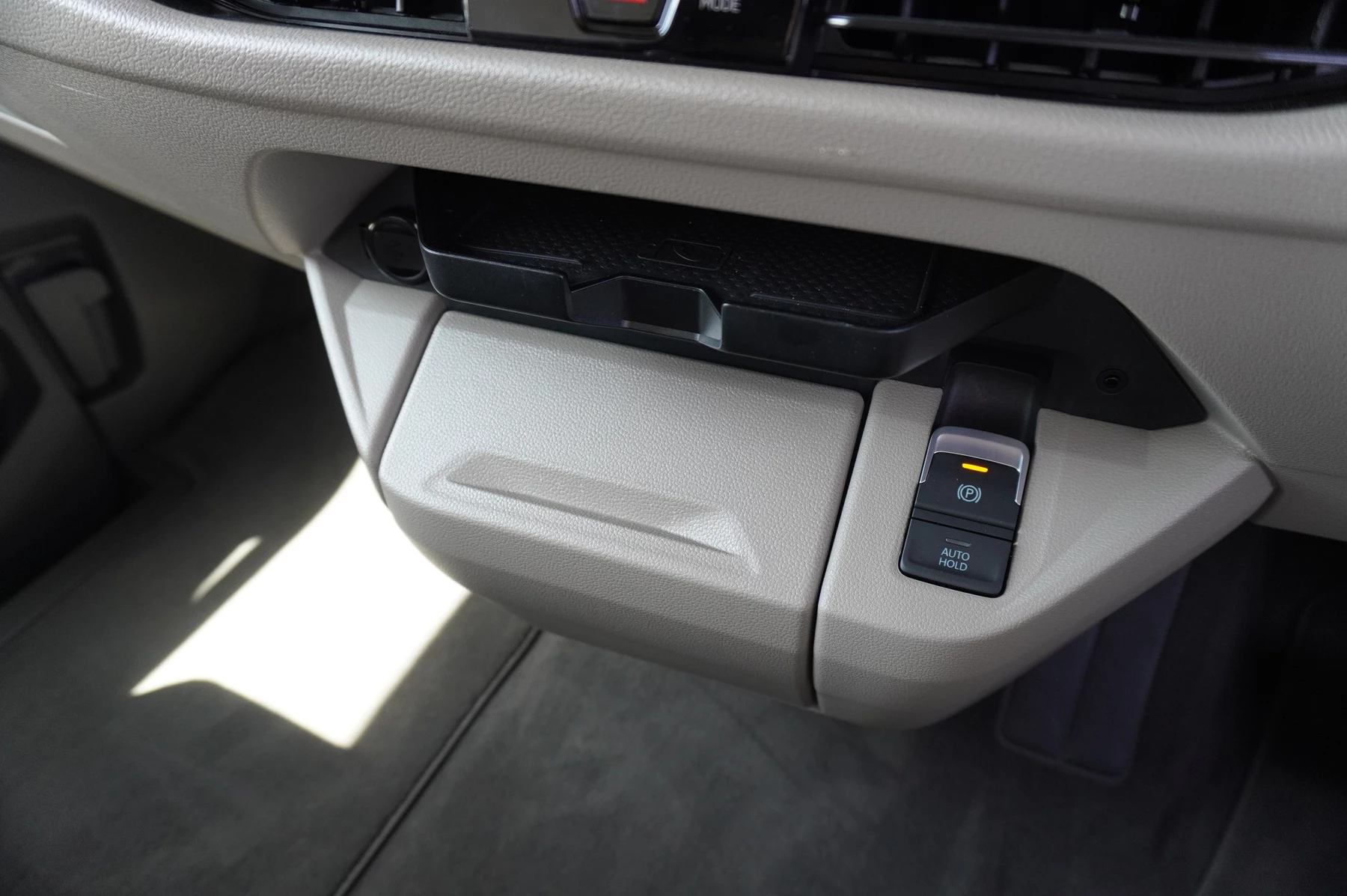 Volkswagen-California-image-37