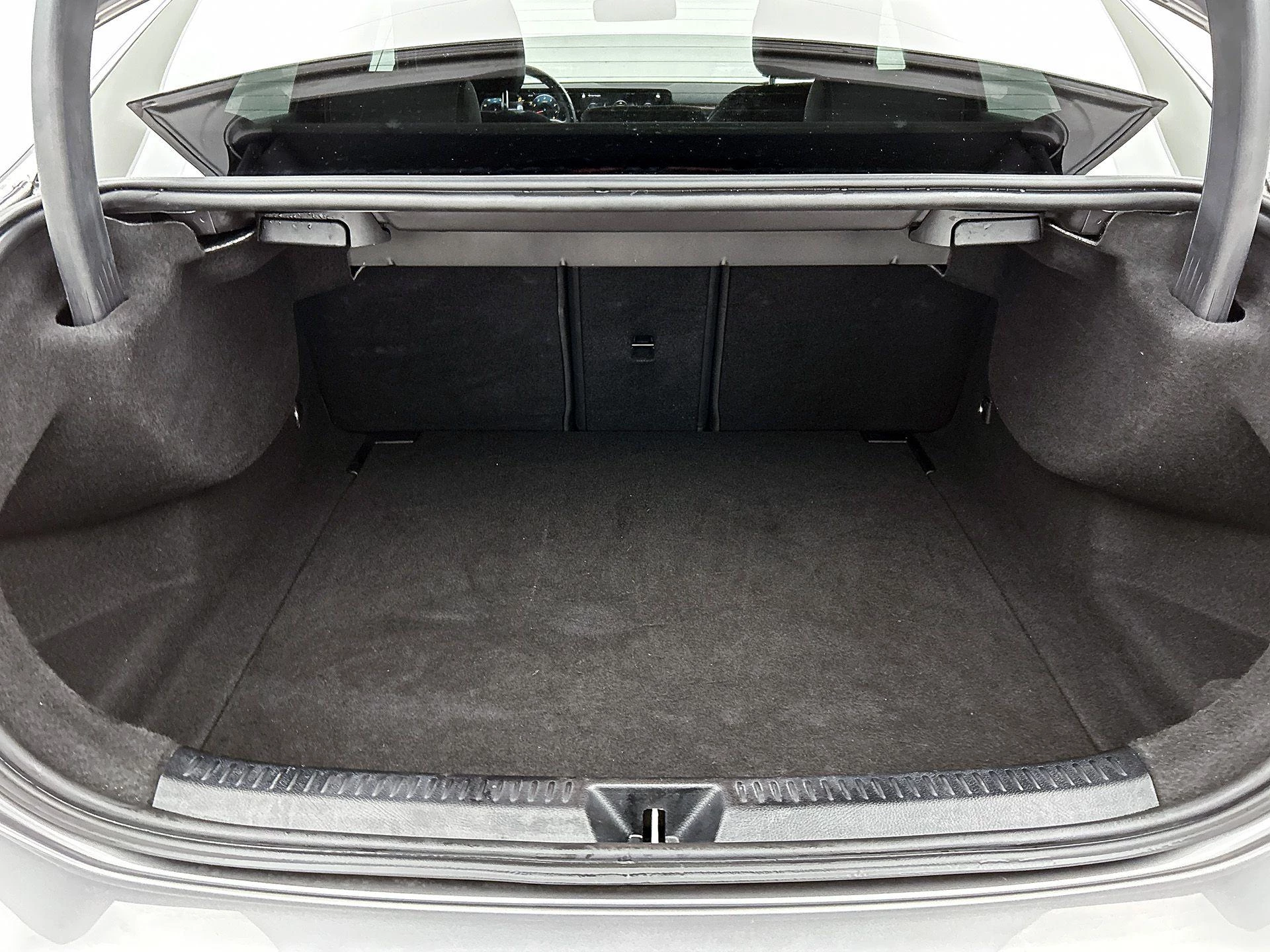 Mercedes-Benz-A-Klasse-image-32