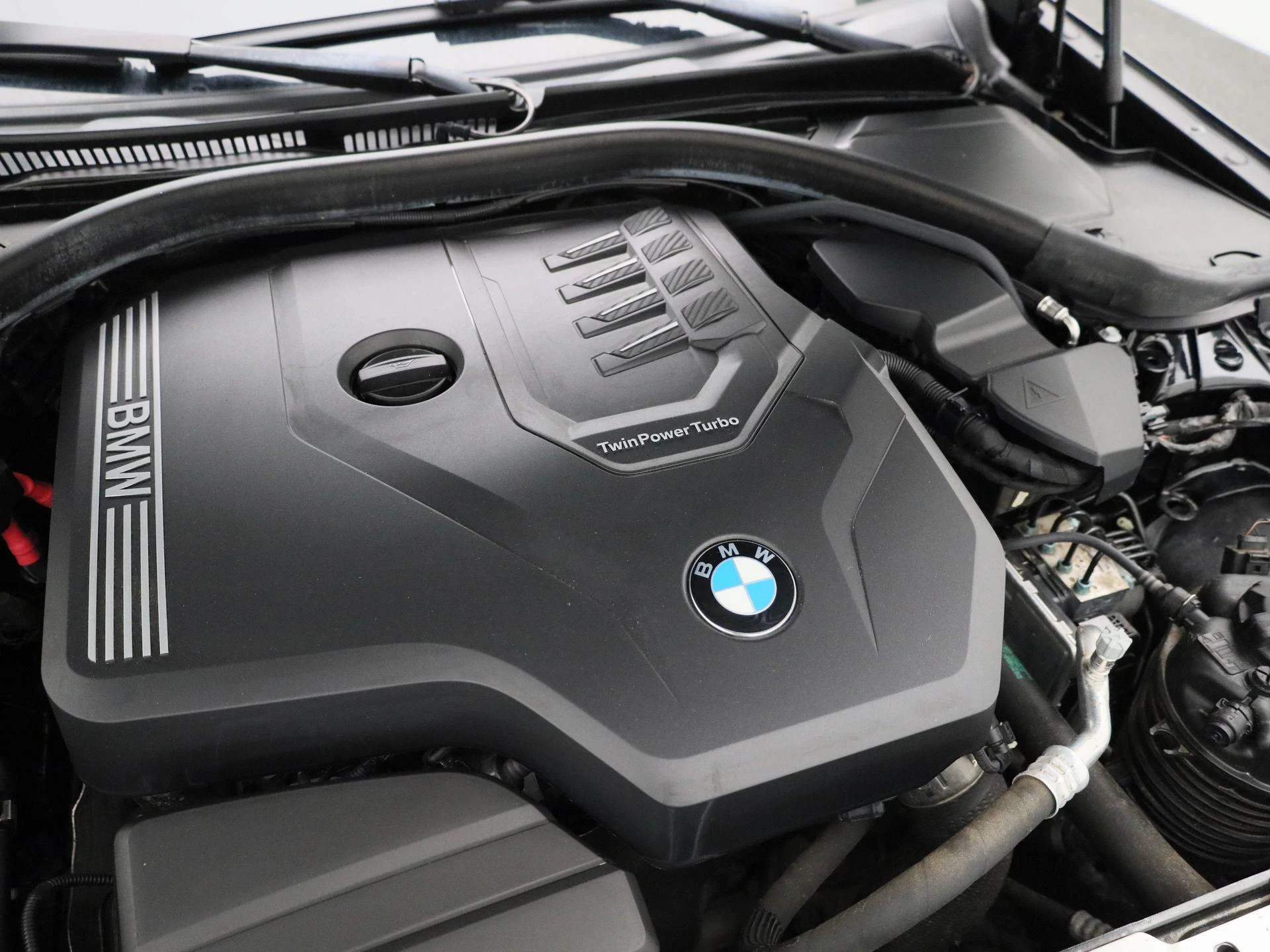 BMW 3 Serie Touring 318i High Executive Edition