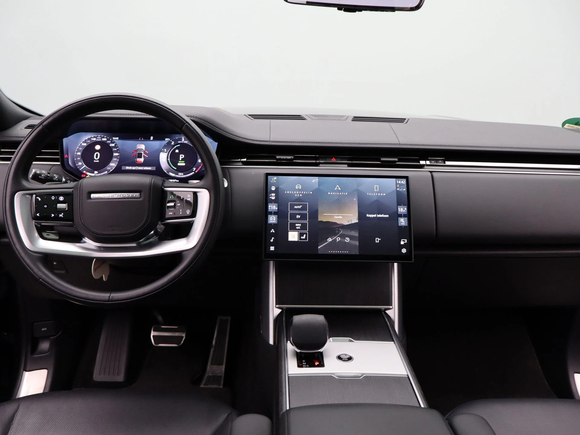 Land Rover-Range Rover-image-6