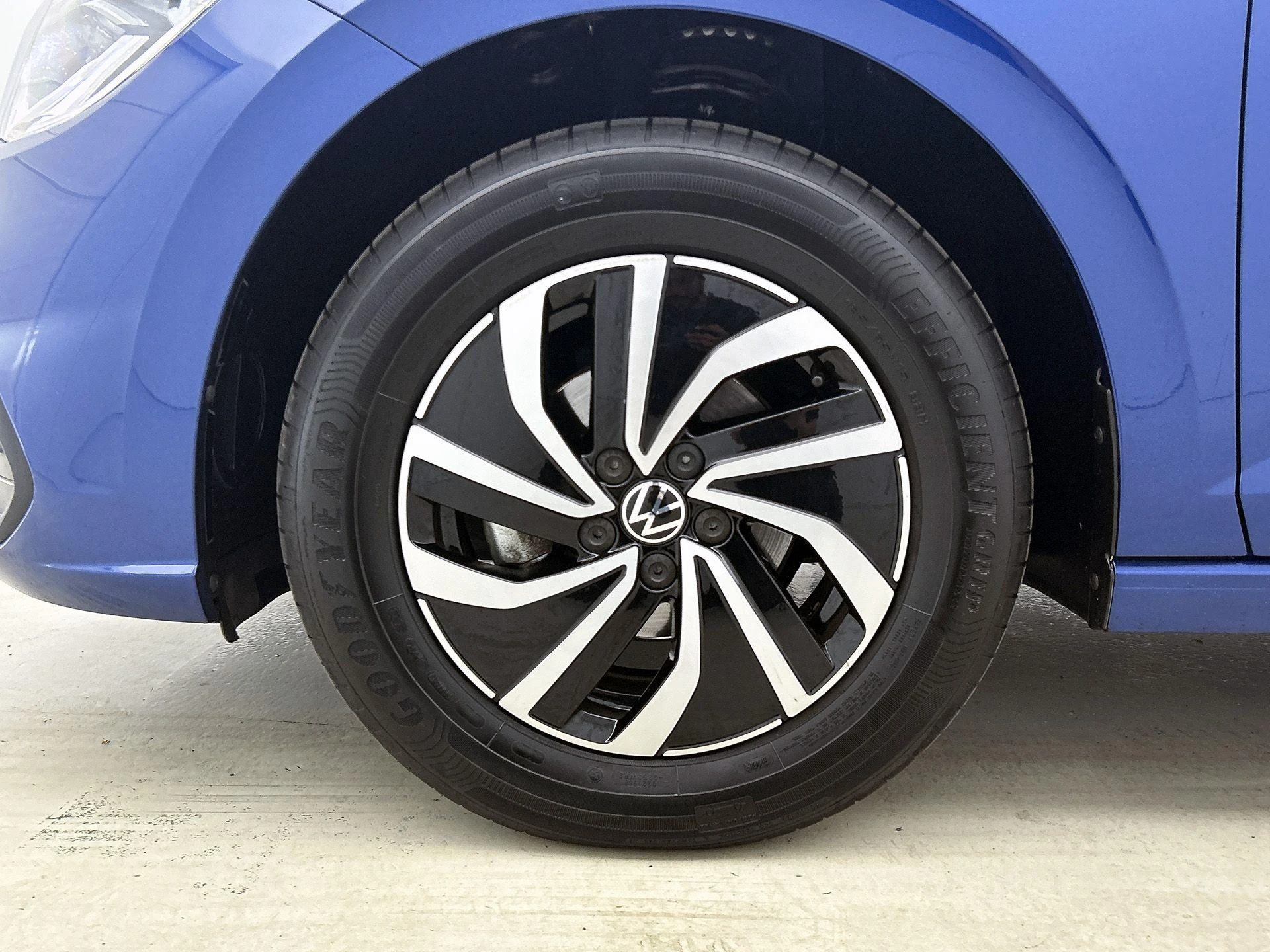 Volkswagen-Polo-image-31