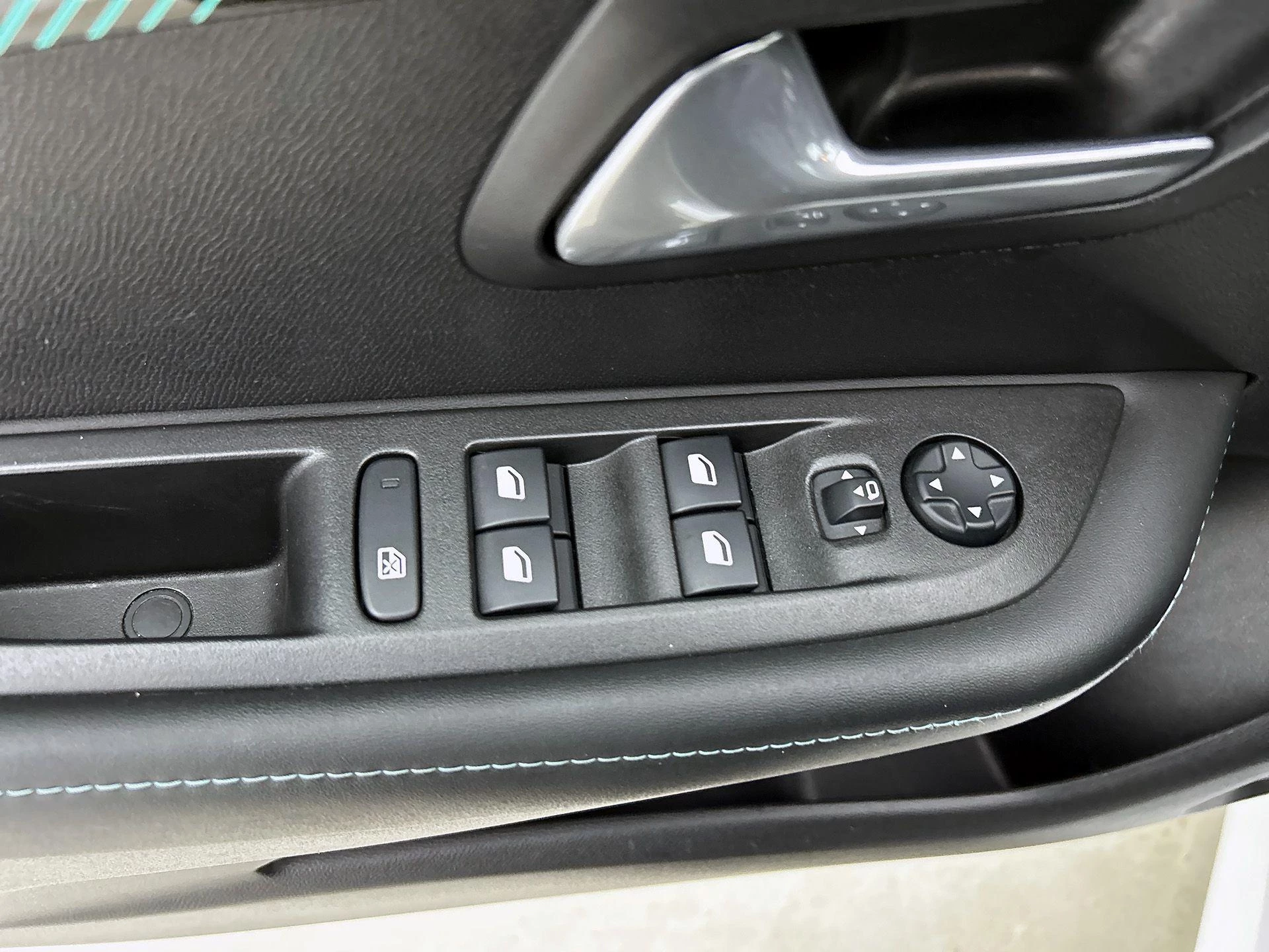 Peugeot 208 1.2 PureTech Allure Pack