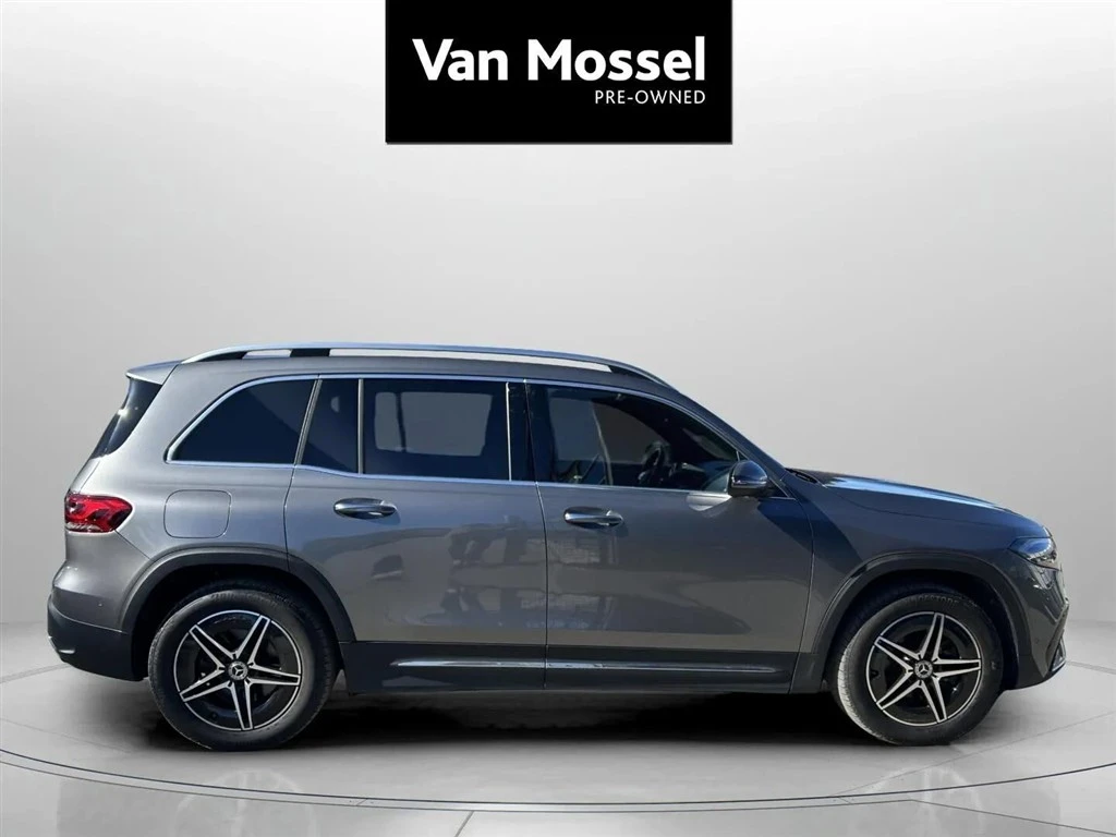 Mercedes-Benz-EQB-image-3