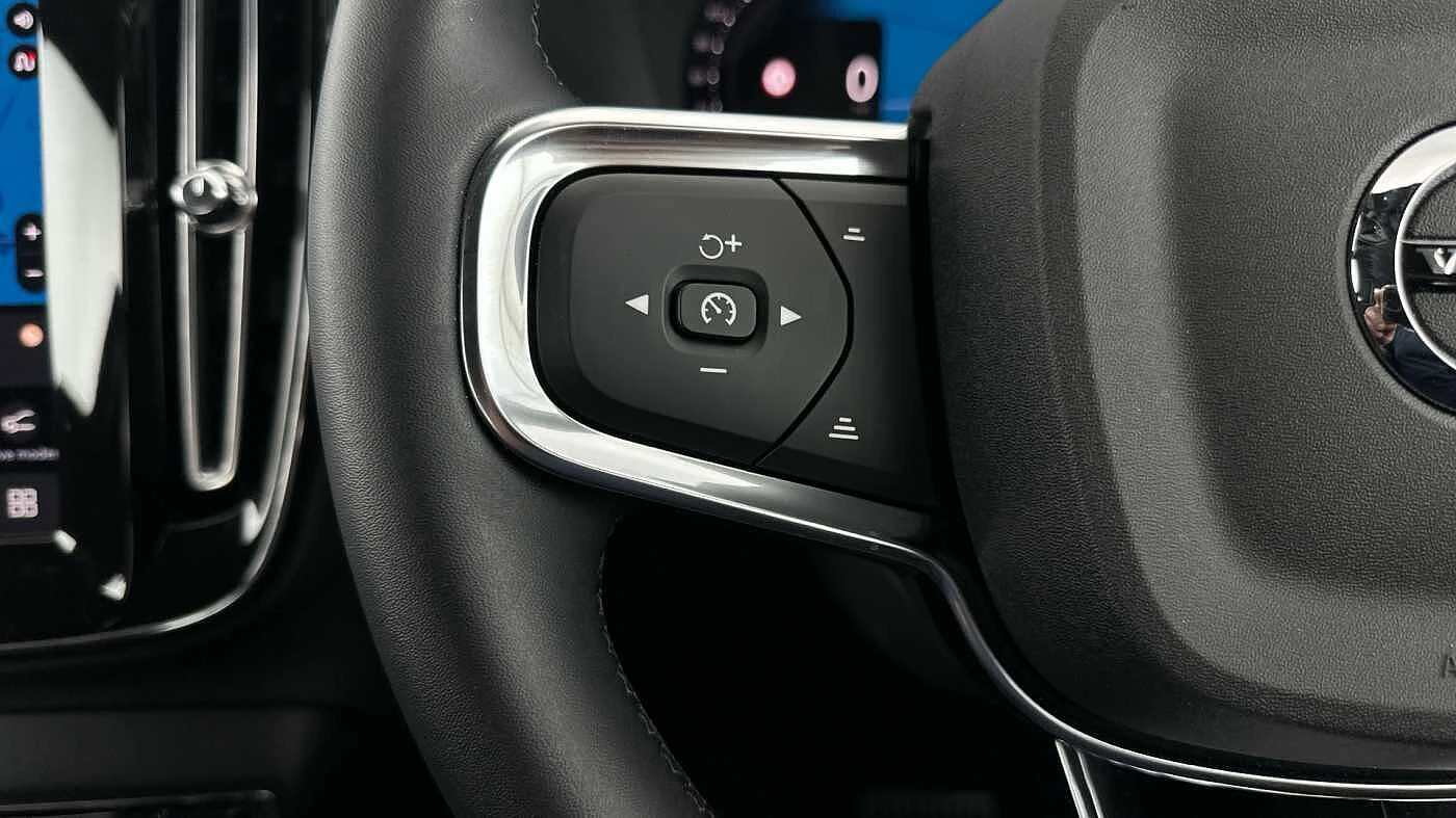 Volvo-XC40-image-23