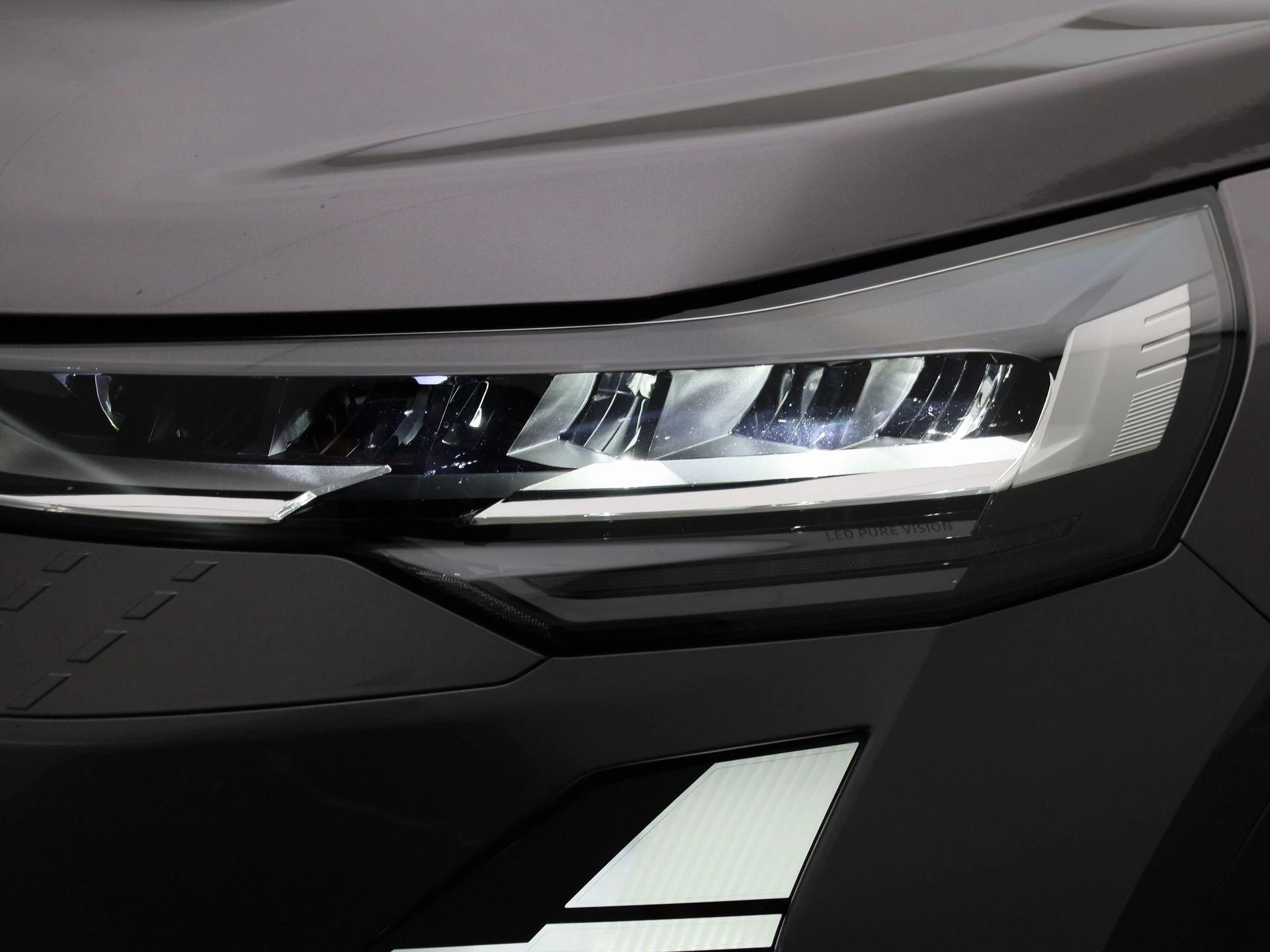 Renault-Captur-image-12