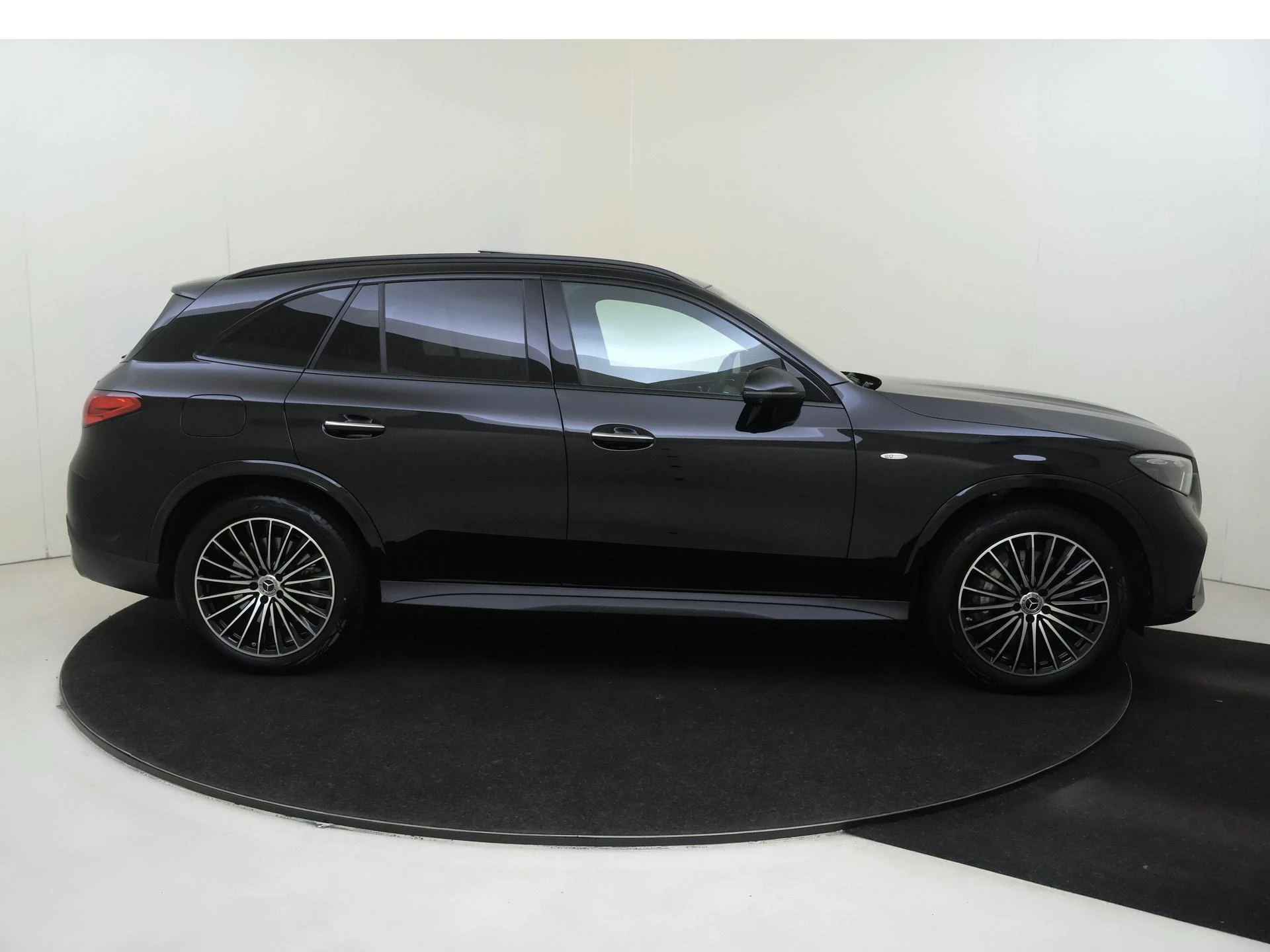 Mercedes-Benz GLC 400e 4MATIC AMG Line