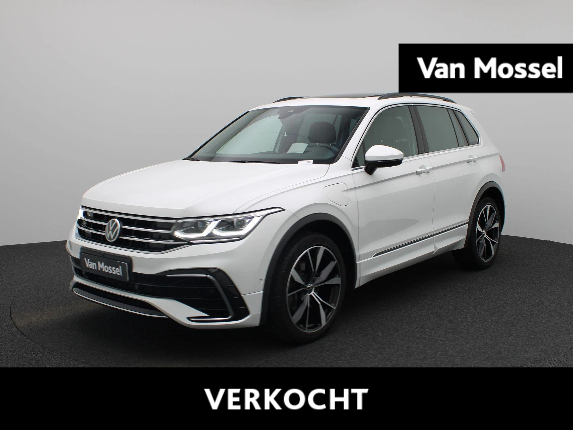 Volkswagen-Tiguan-image-0