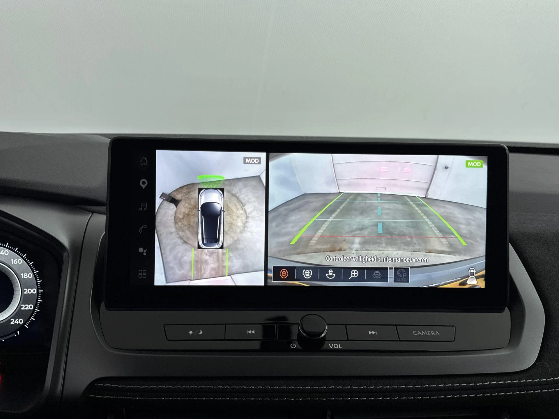 Nissan-QASHQAI-image-9