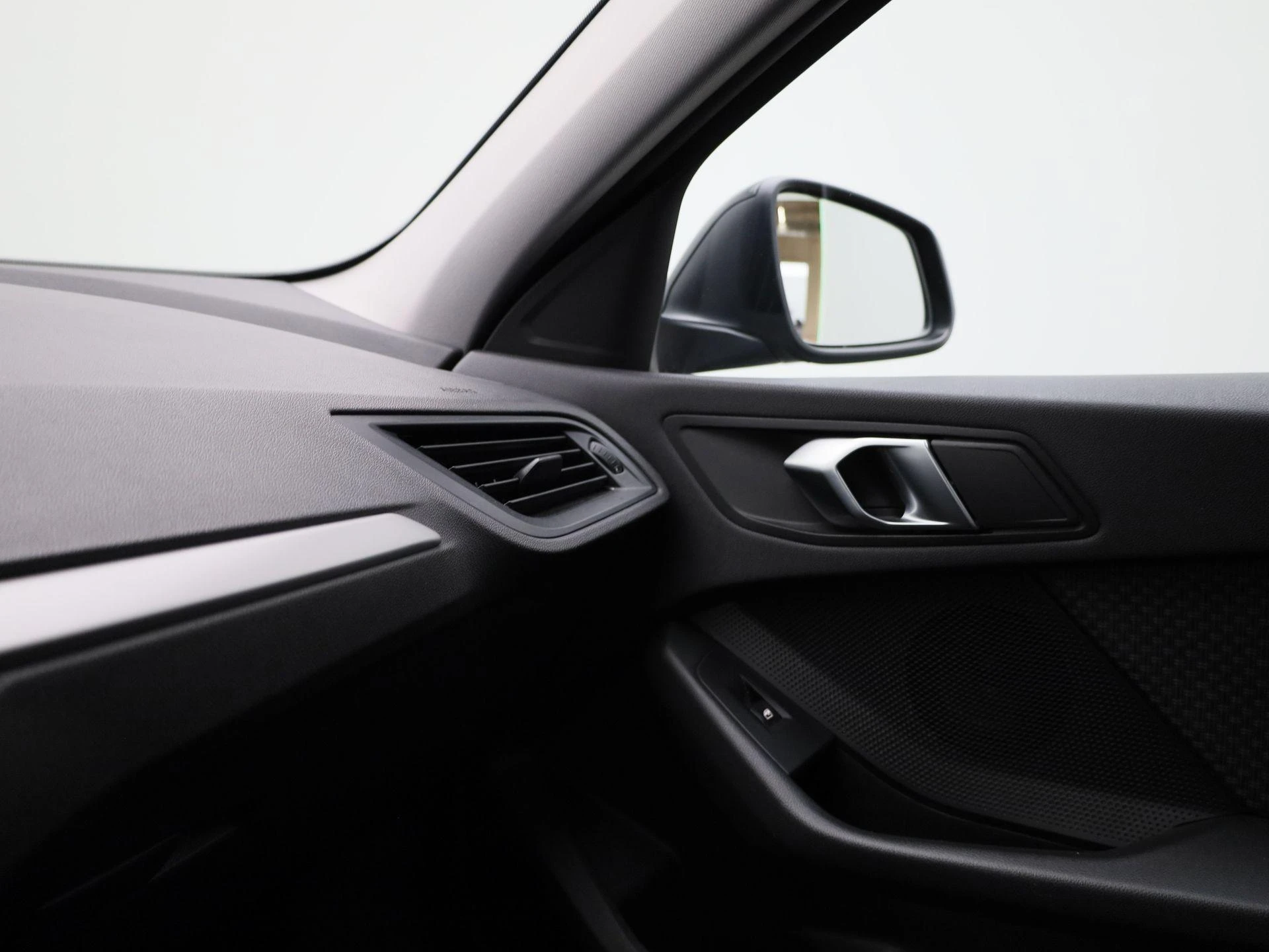 BMW-1 Reeks-image-25