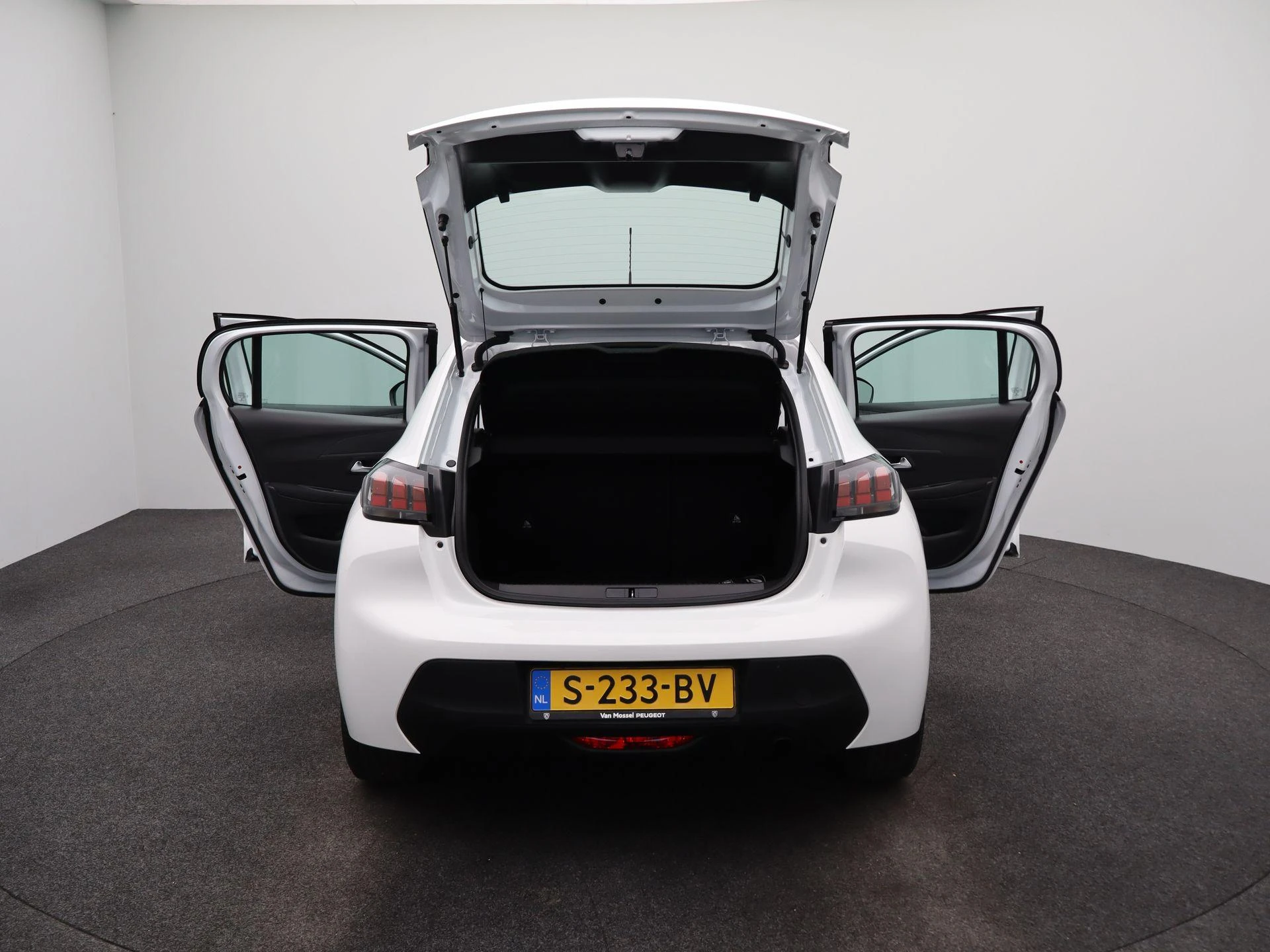 Peugeot-208-image-12