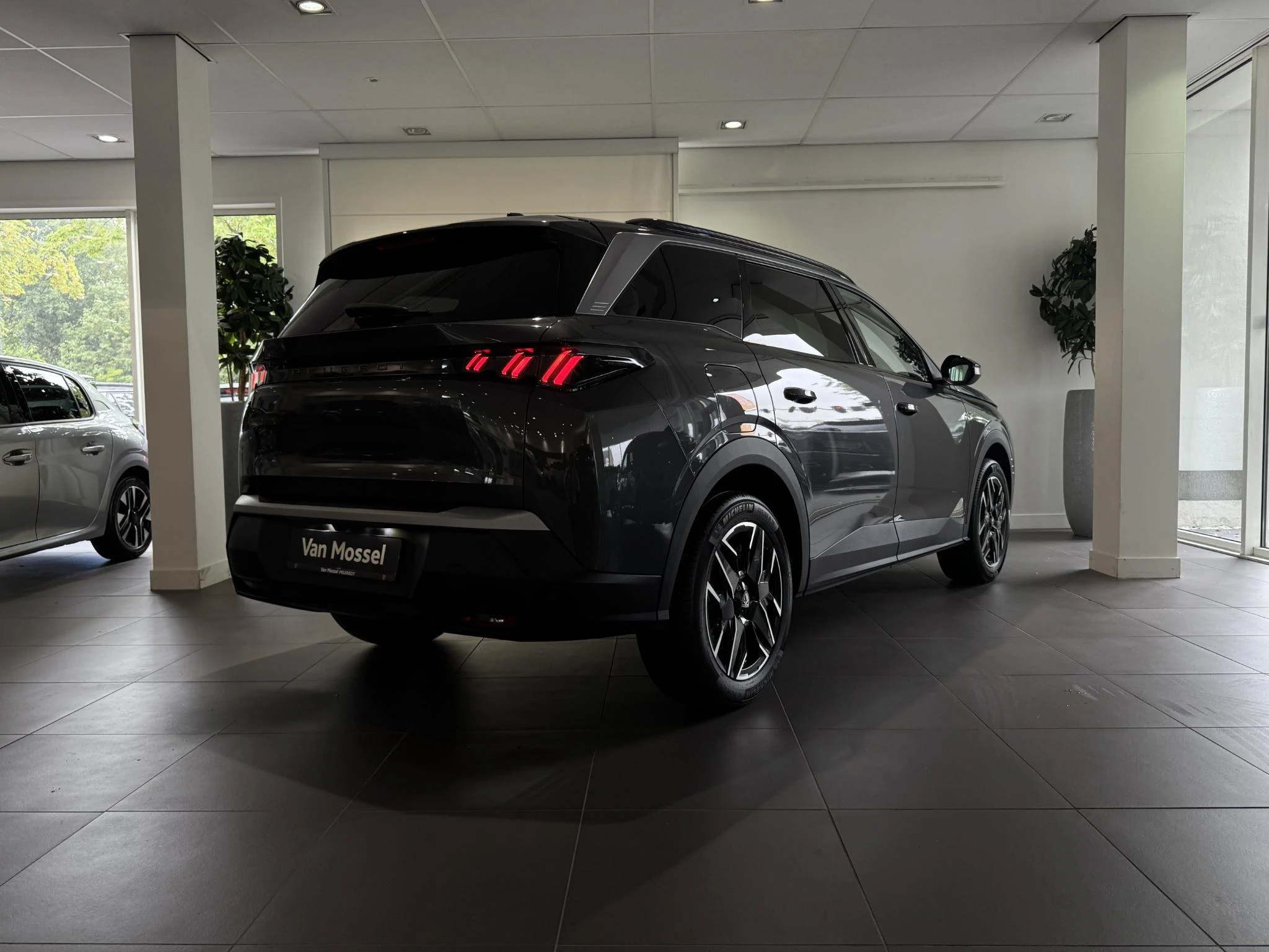 Peugeot-5008-image-3