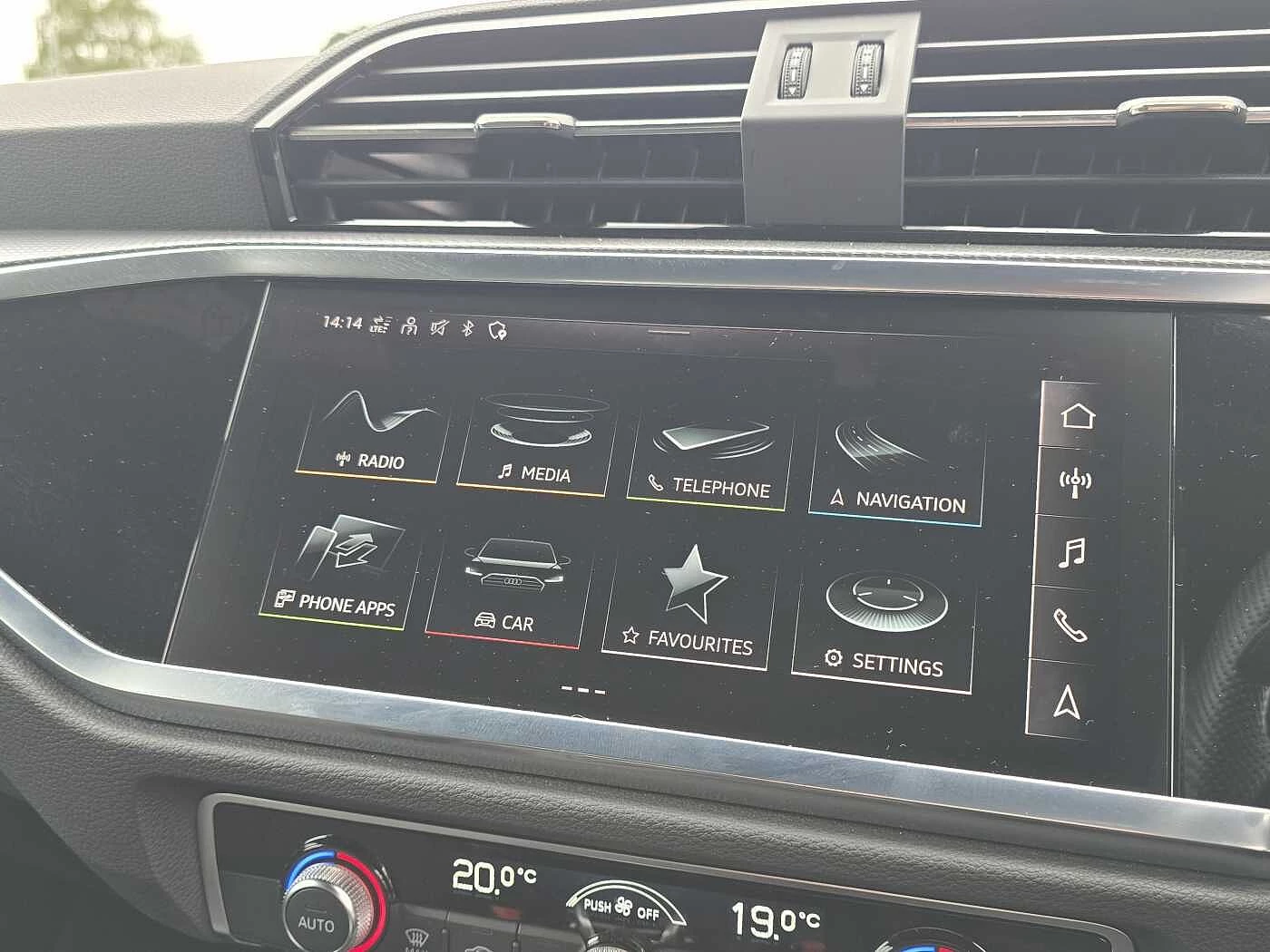 Audi-Q3-image-28