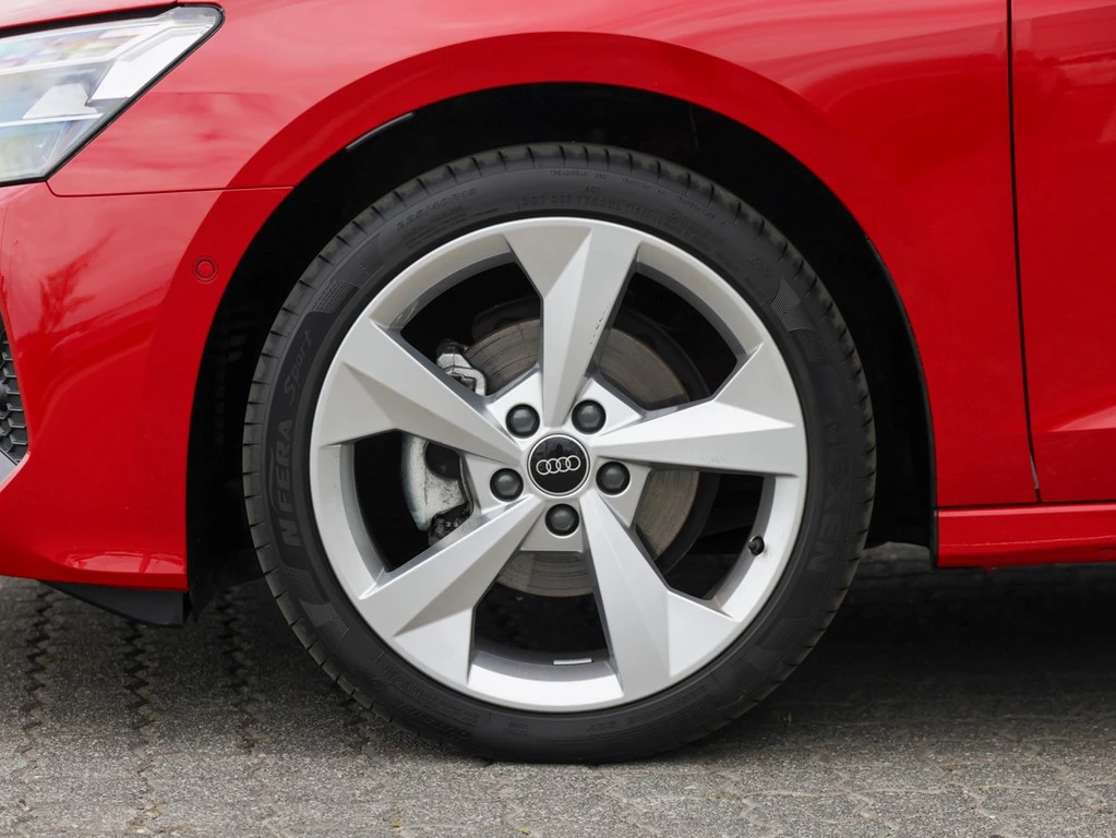 Audi A3 Limousine 30 TFSI S line 6-Gang