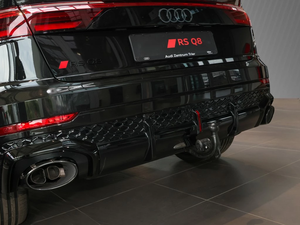 Audi-RSQ8-image-3