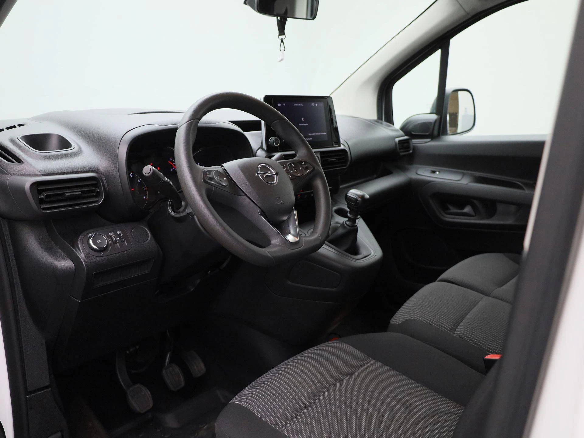 Opel-Combo-image-34