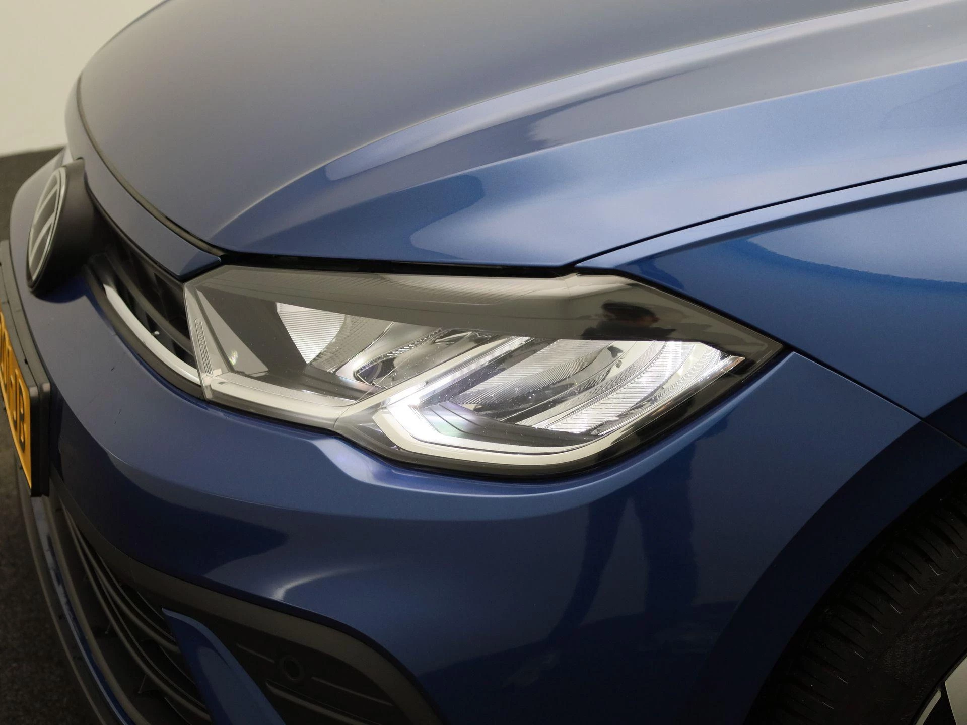 Volkswagen-Polo-image-12