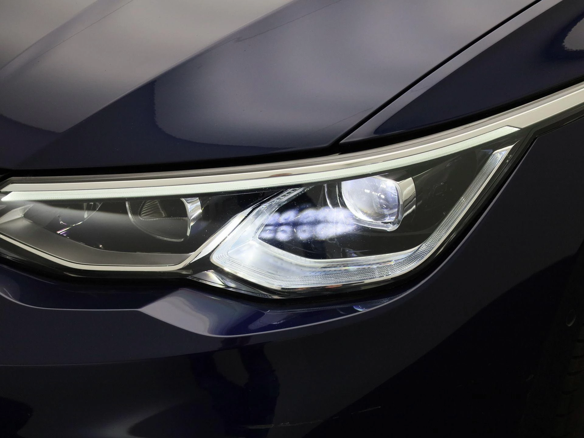 Volkswagen-Golf-image-13