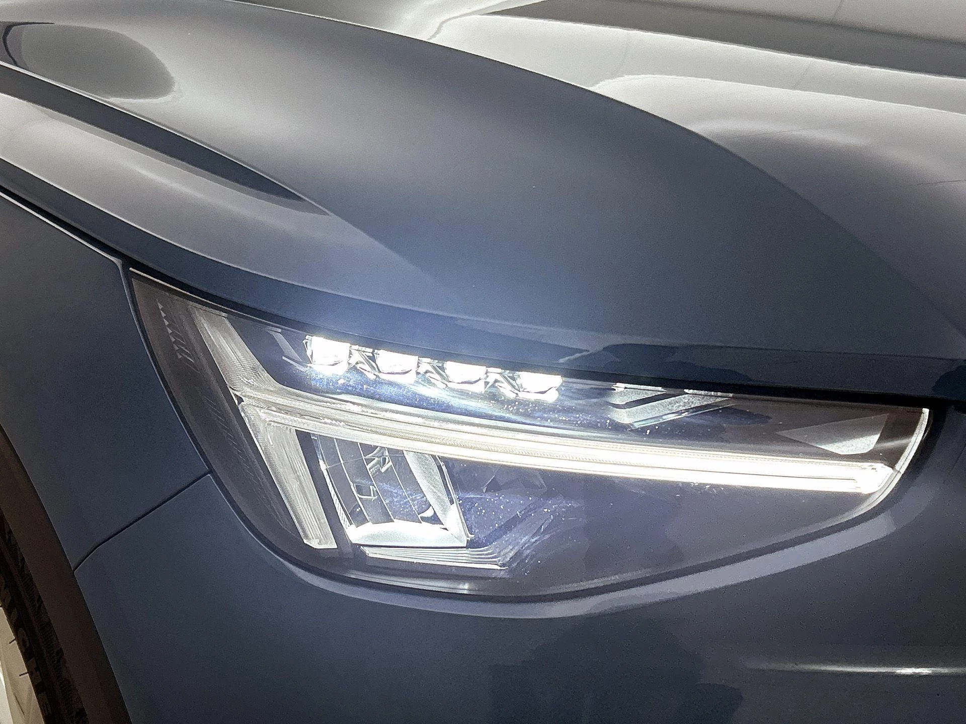 Volvo-XC40-image-24