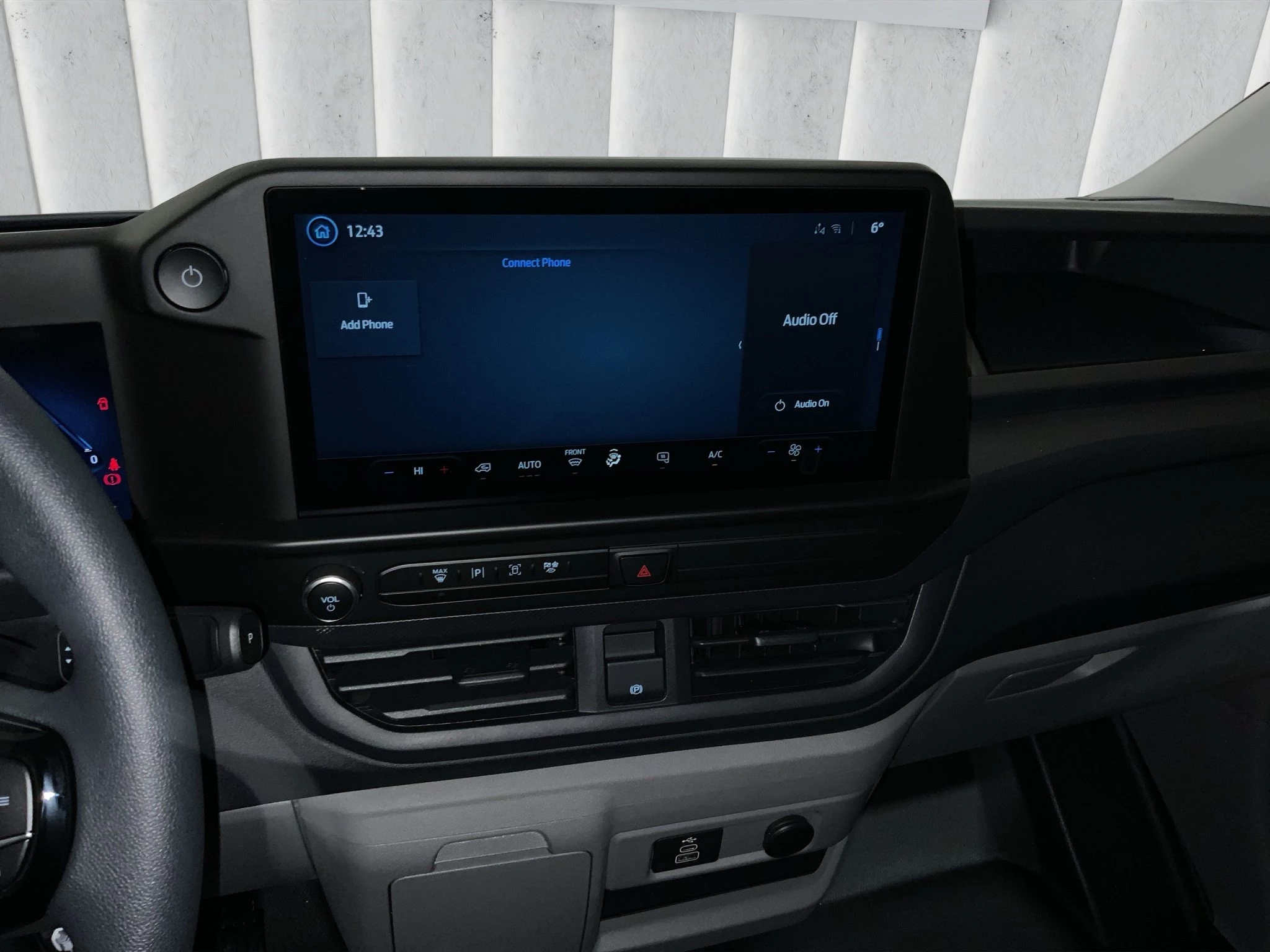 Ford-Transit Custom-image-12