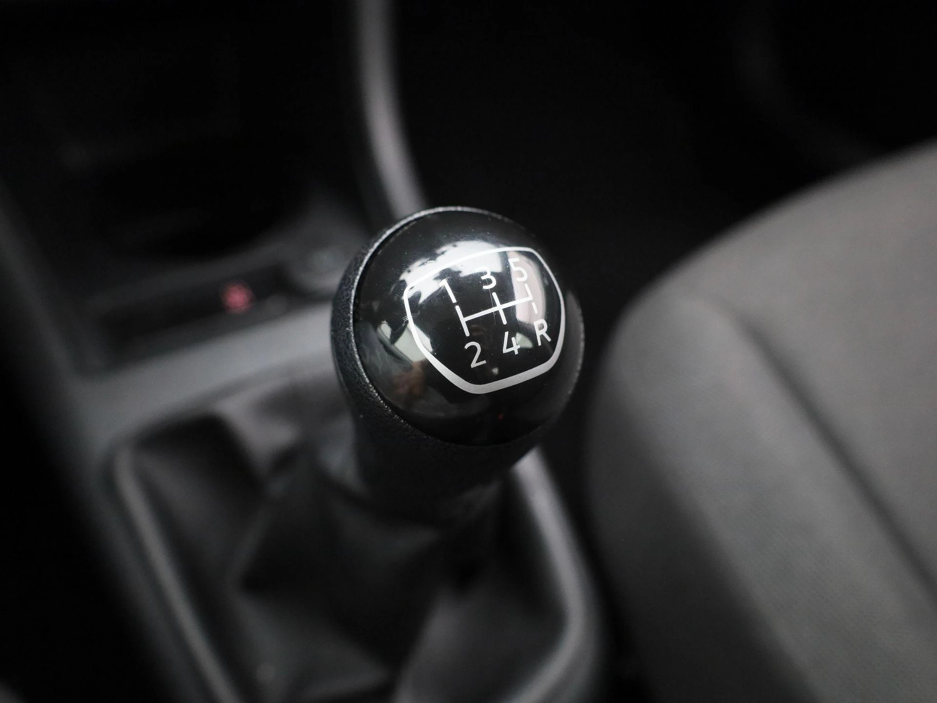 Volkswagen-up!-image-17