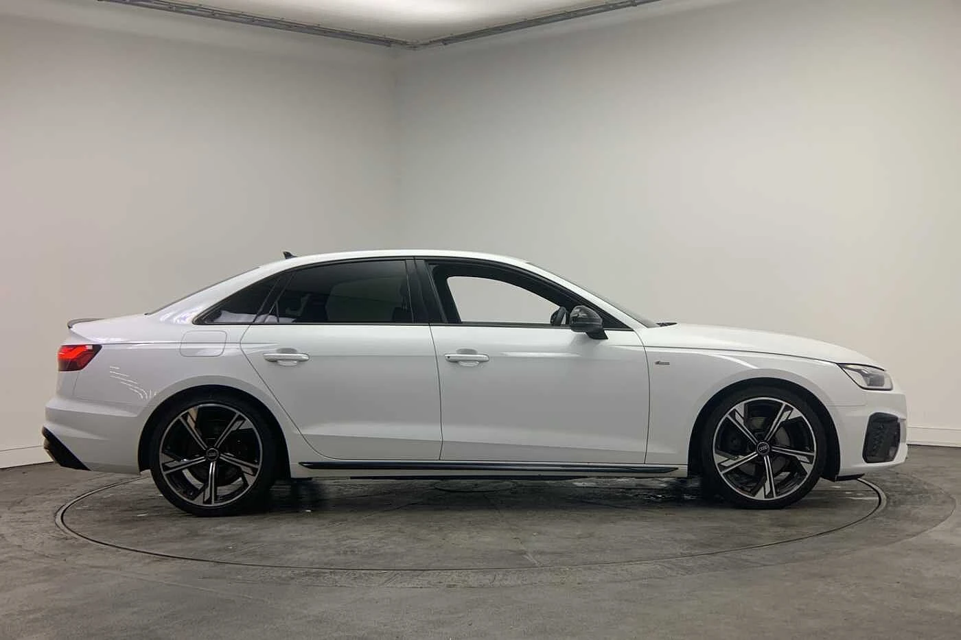 Audi-A4-image-3
