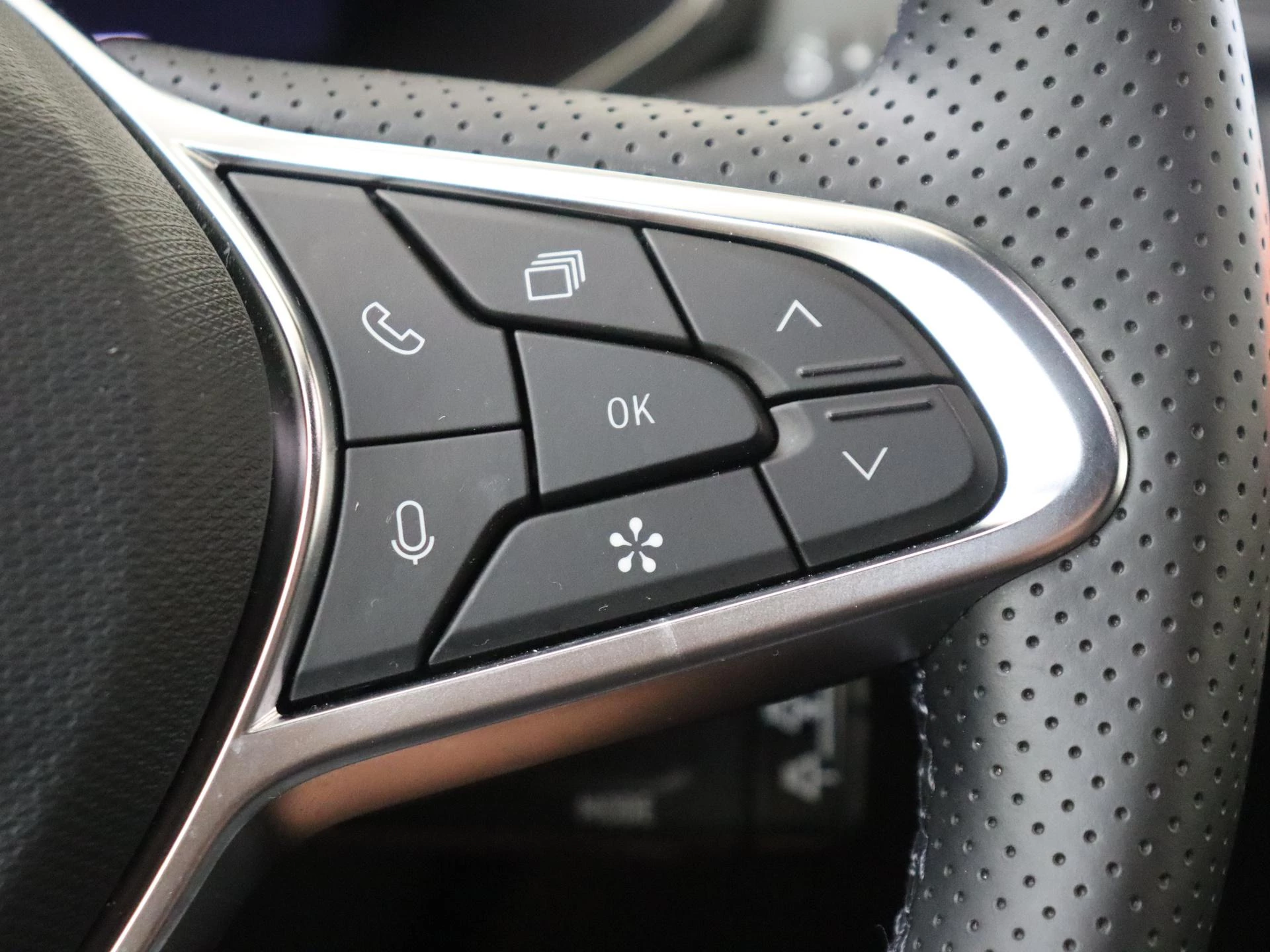 Renault-Captur-image-13