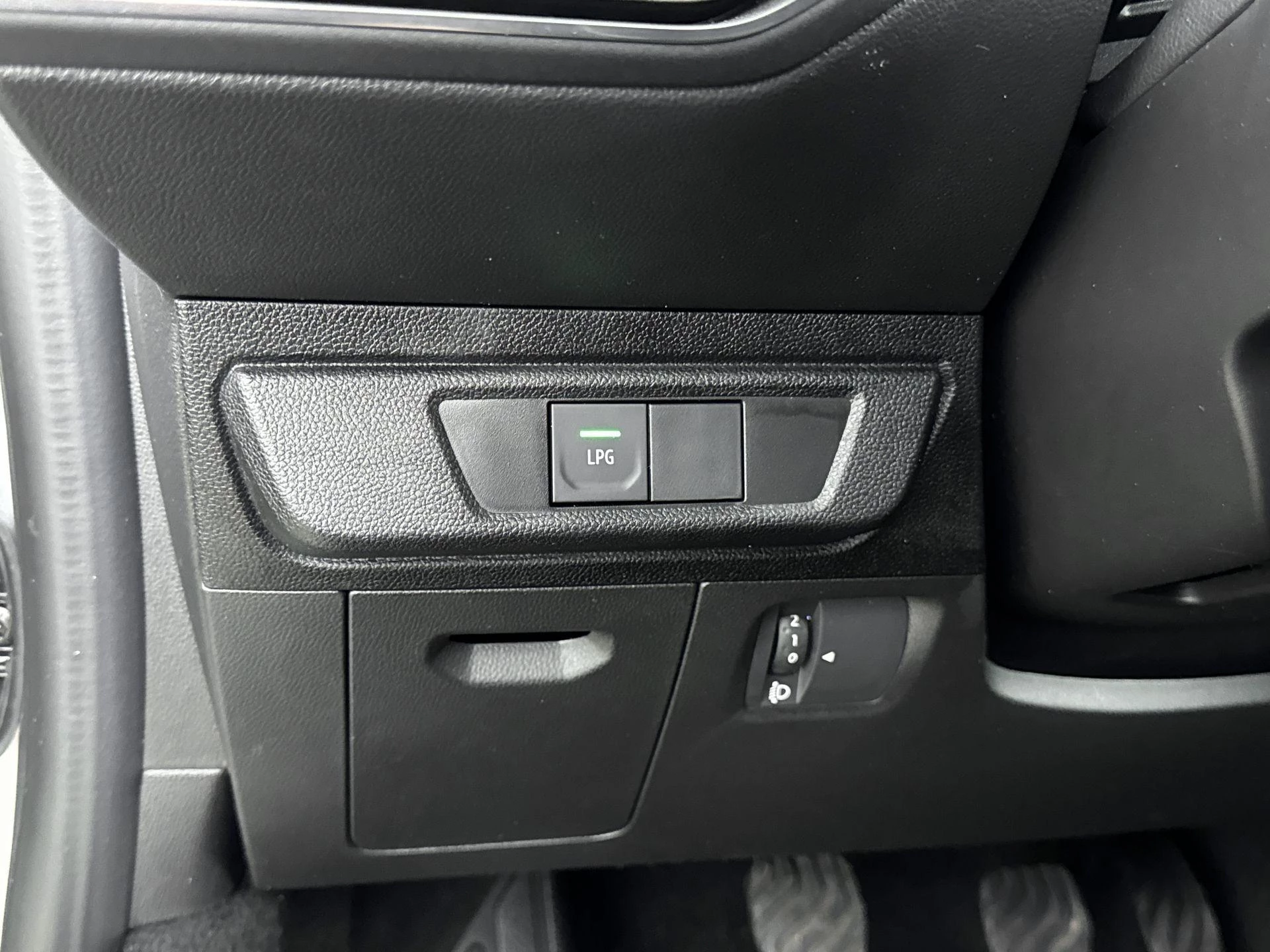 Dacia-Sandero Stepway-image-23