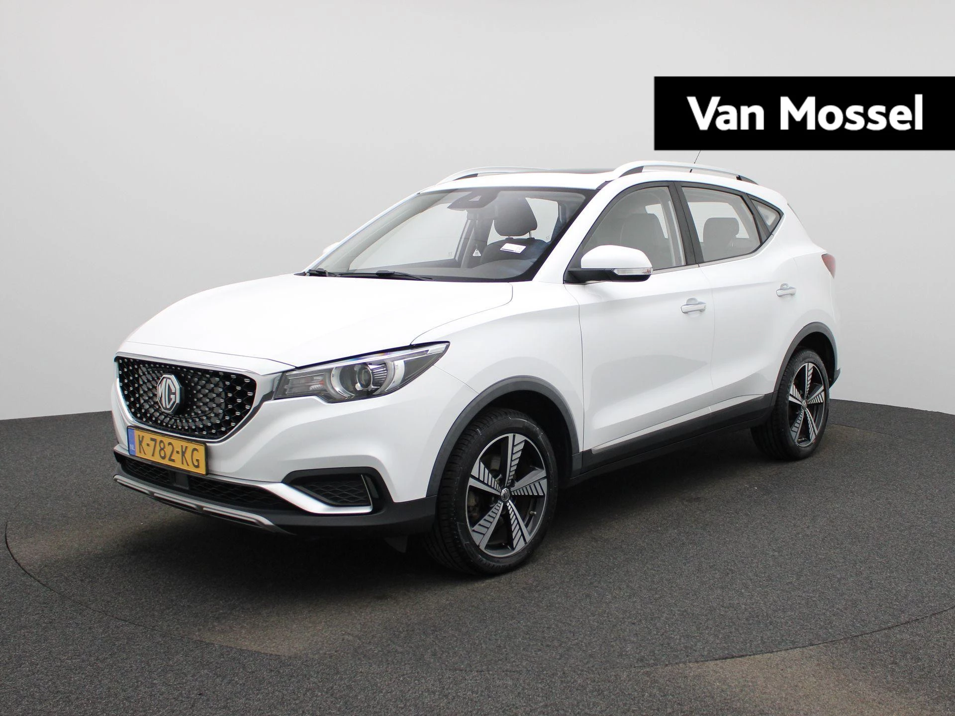 MG-ZS EV-image-0