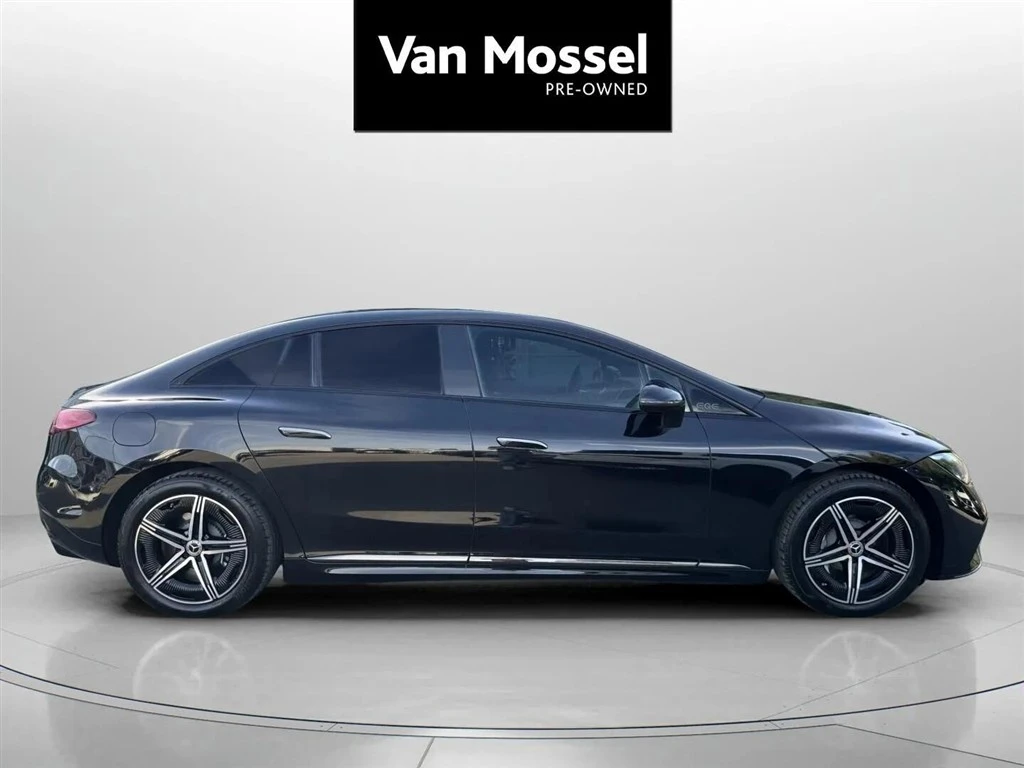 Mercedes-Benz-EQE-image-2