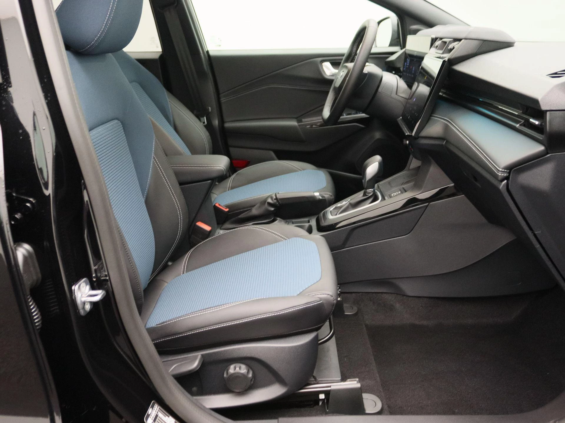 Ford-Puma-image-23