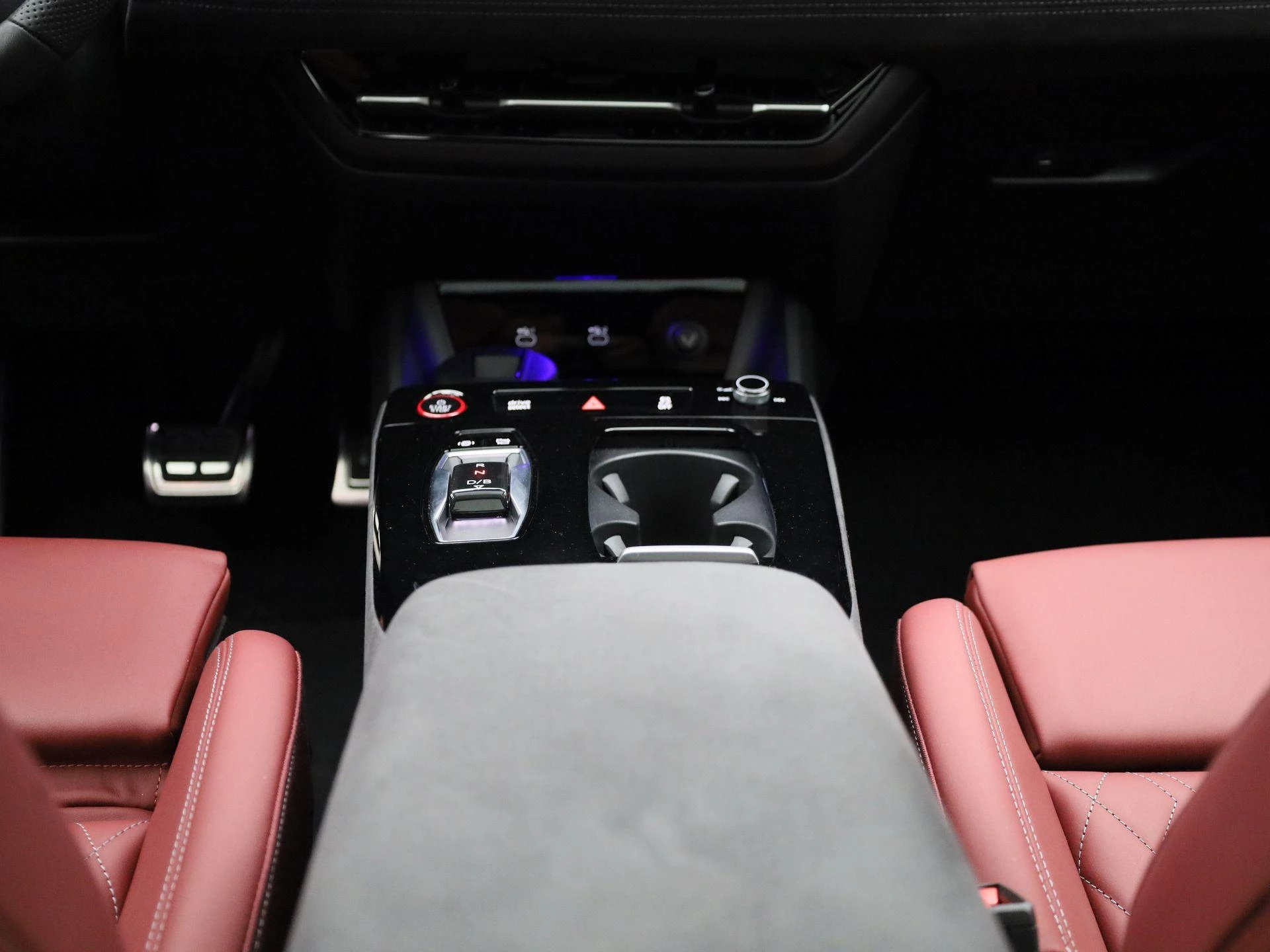 Audi-Q6 e-tron-image-11