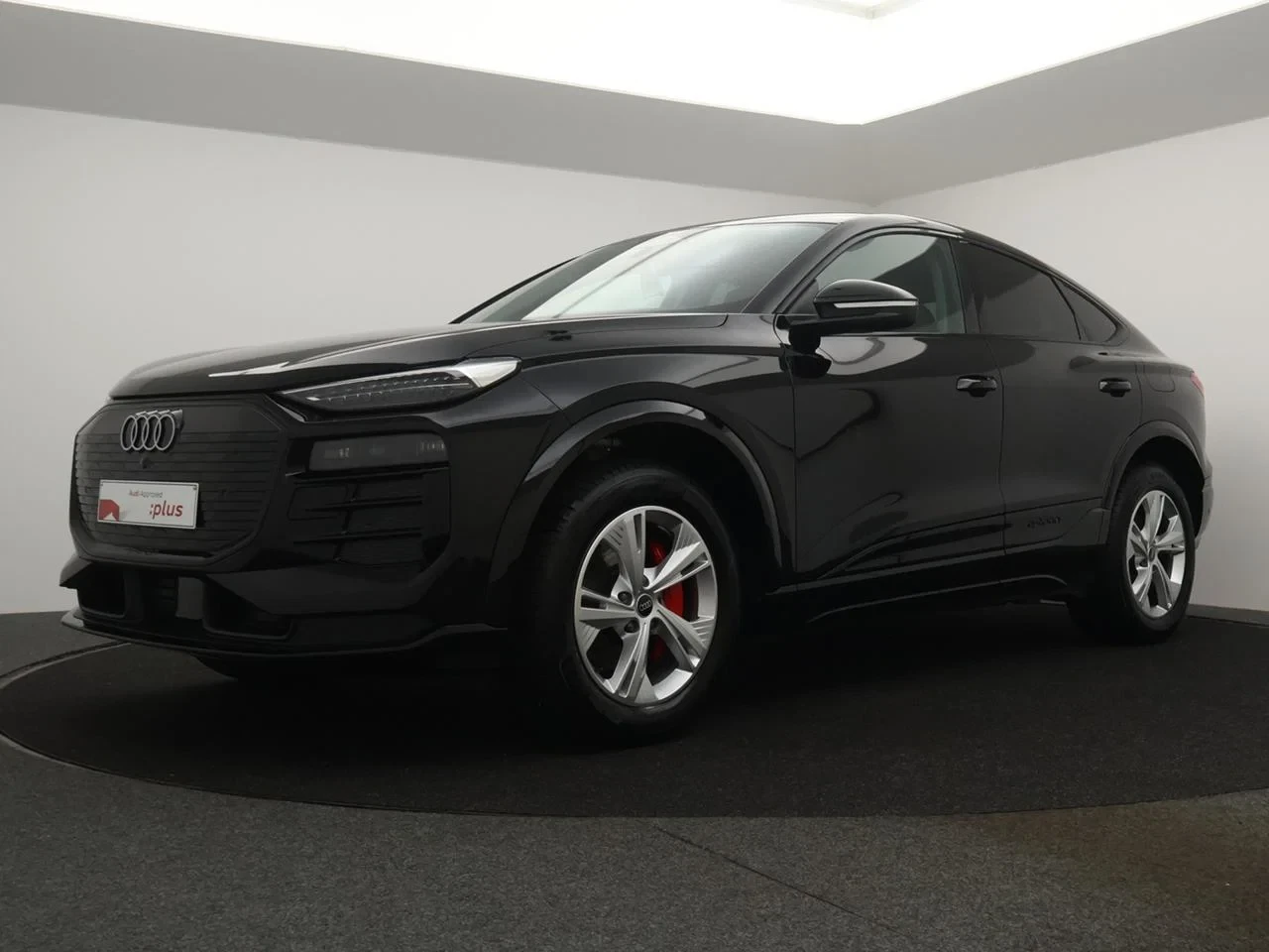 Audi-Q6 e-tron-image-0