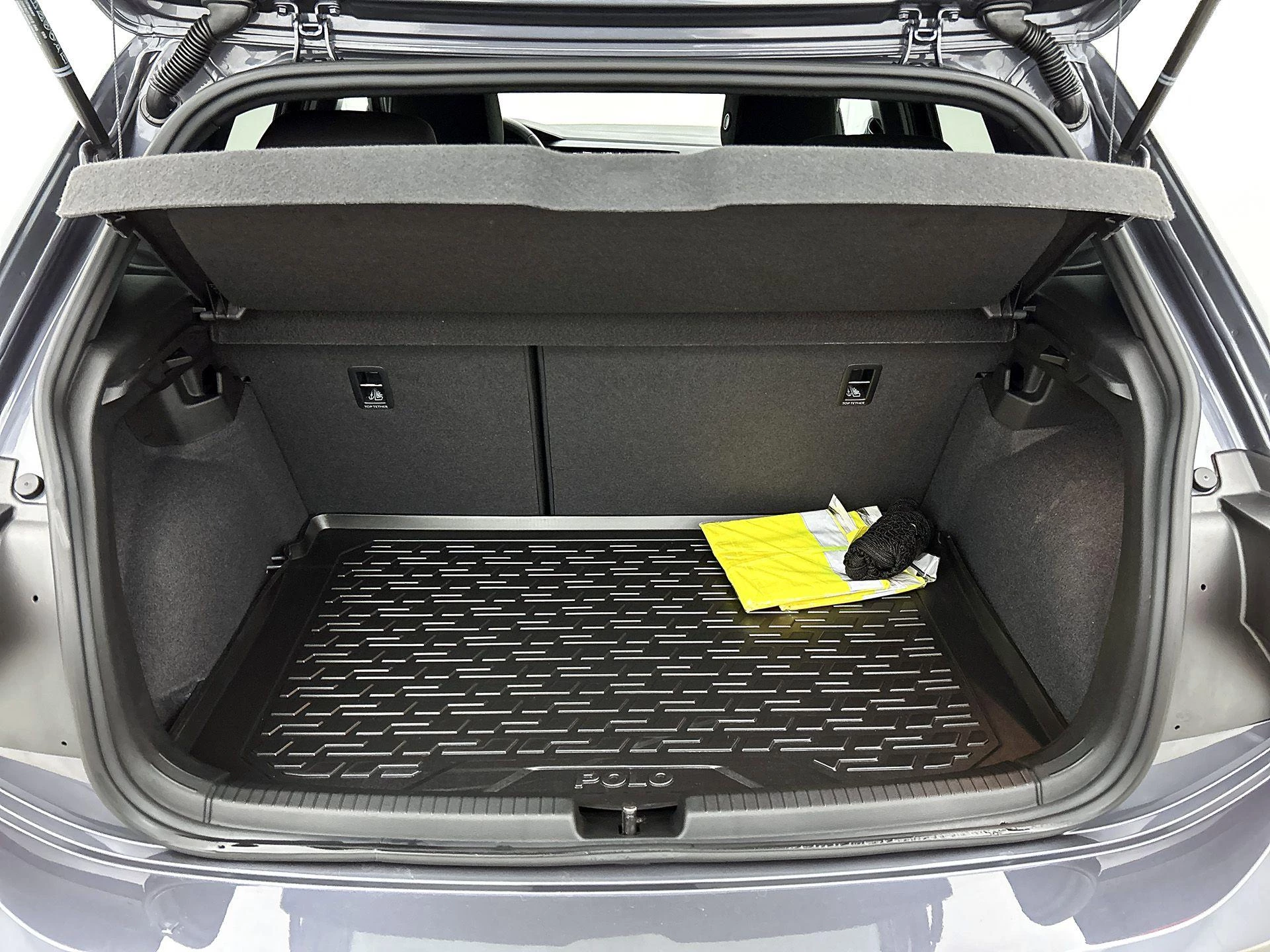 Volkswagen-Polo-image-25