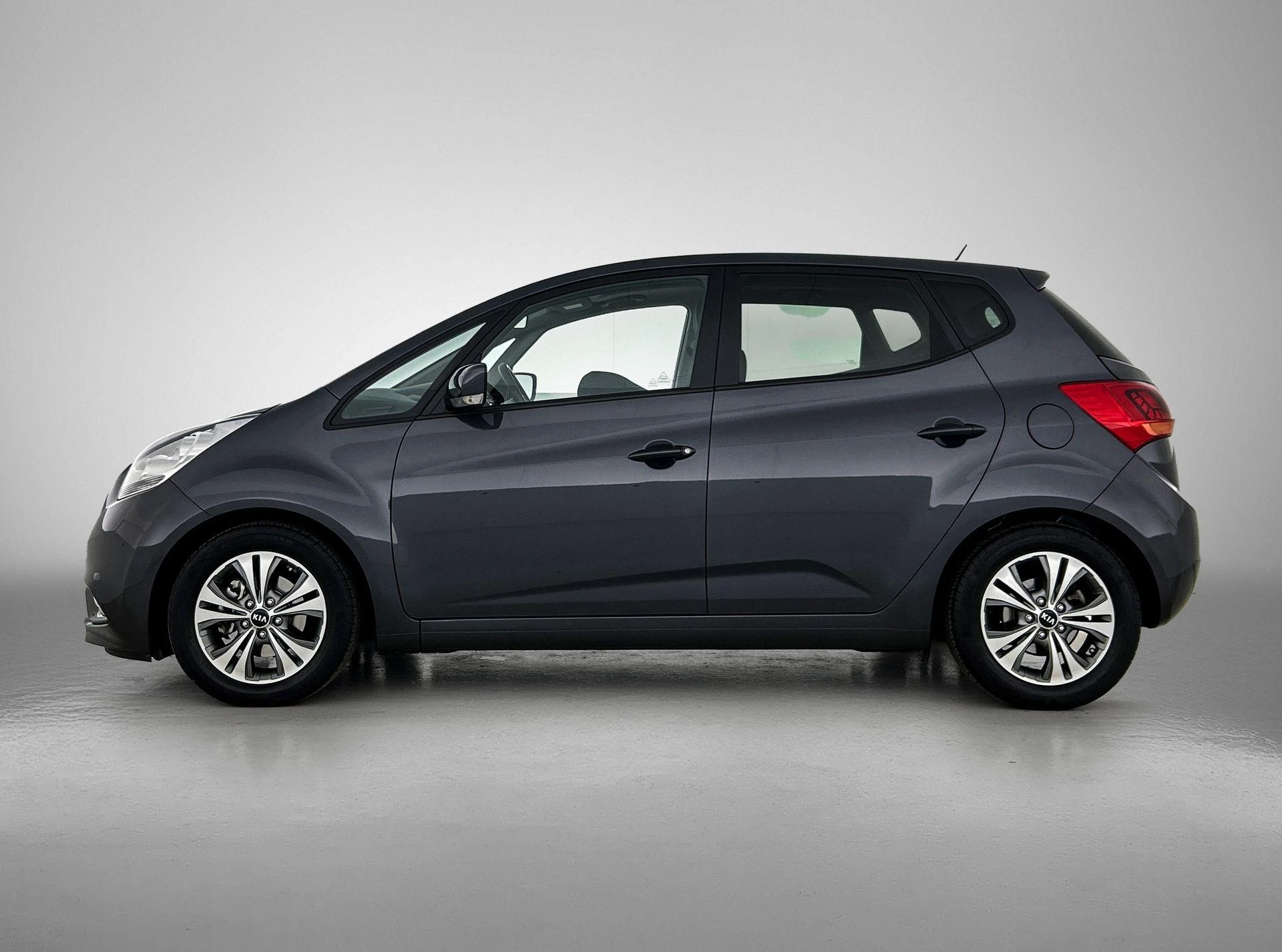 Kia-Venga-image-1